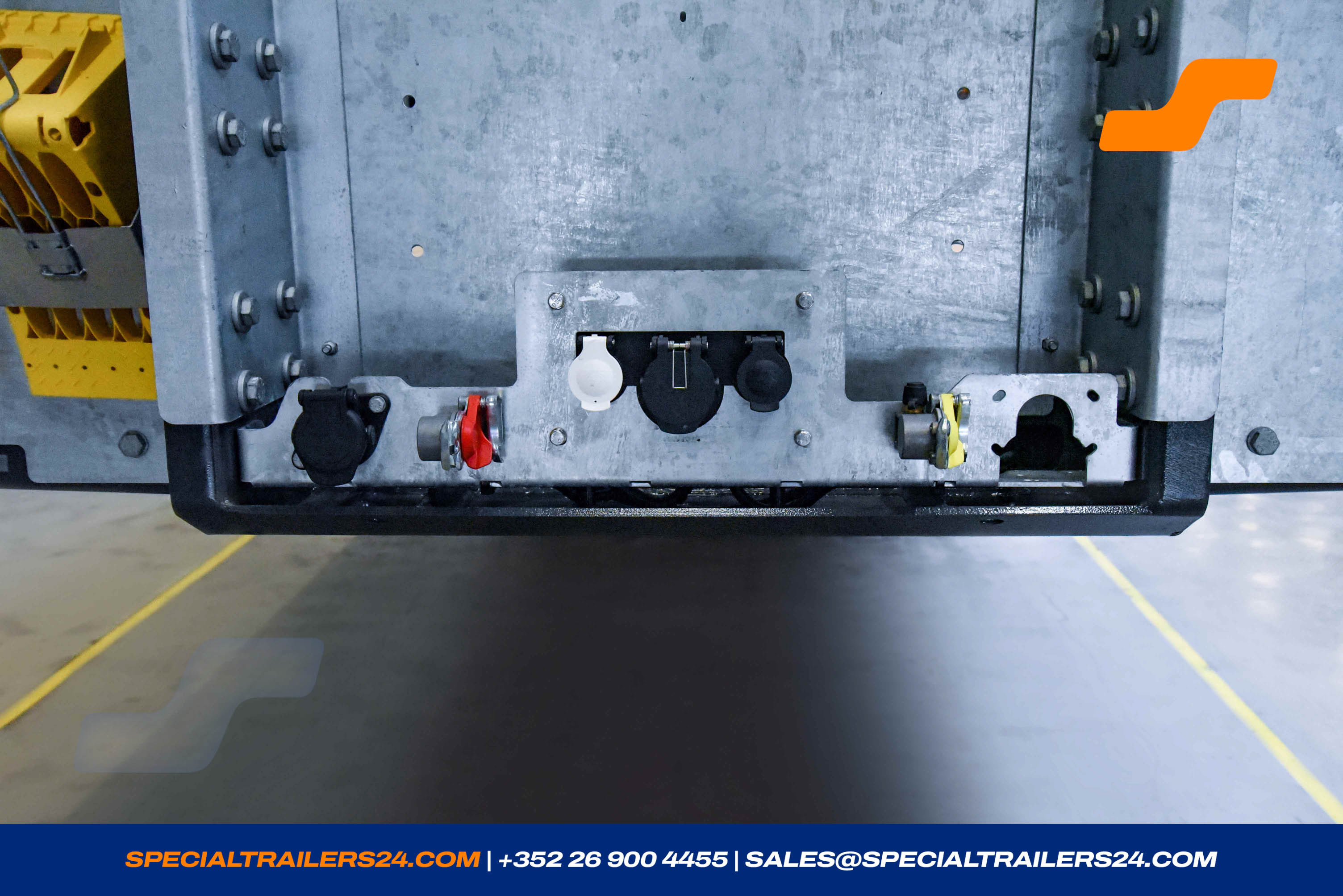 Flatbed trailer MAX Trailer MAX200 Vehicle for sale