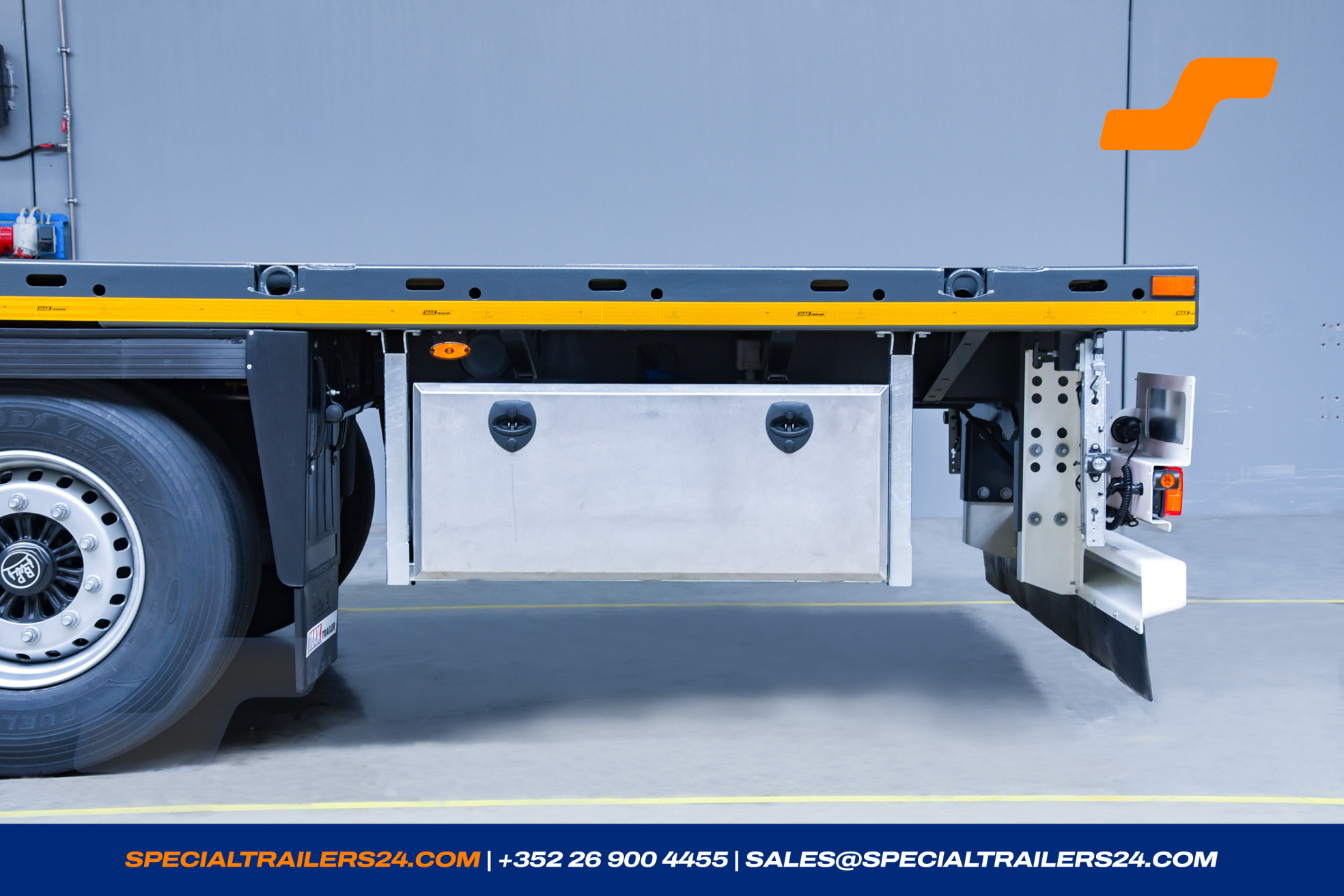 Flatbed trailer MAX Trailer MAX200 Vehicle for sale