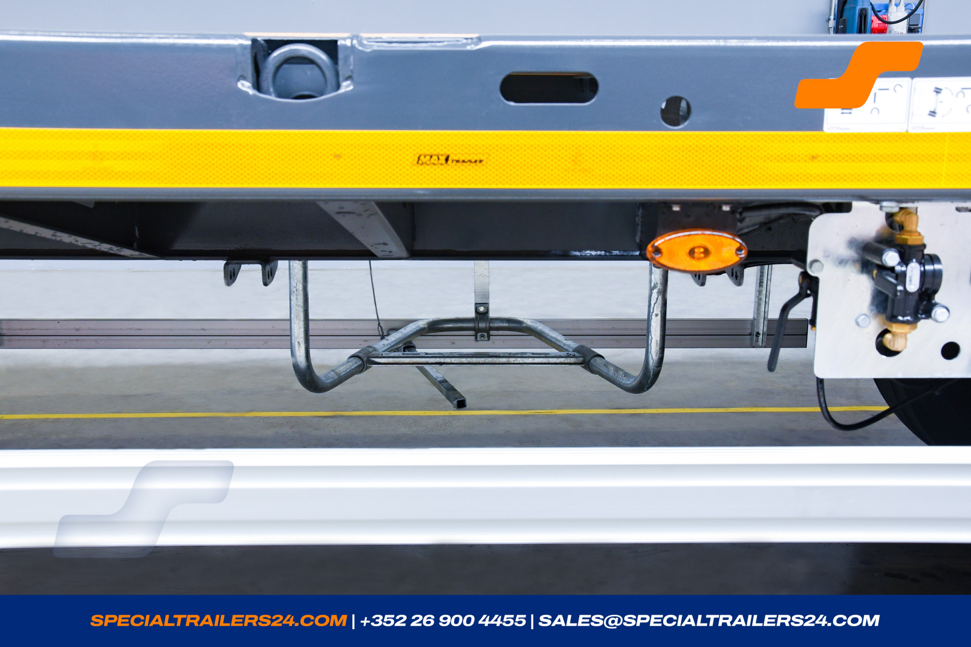 Flatbed trailer MAX Trailer MAX200 Vehicle for sale