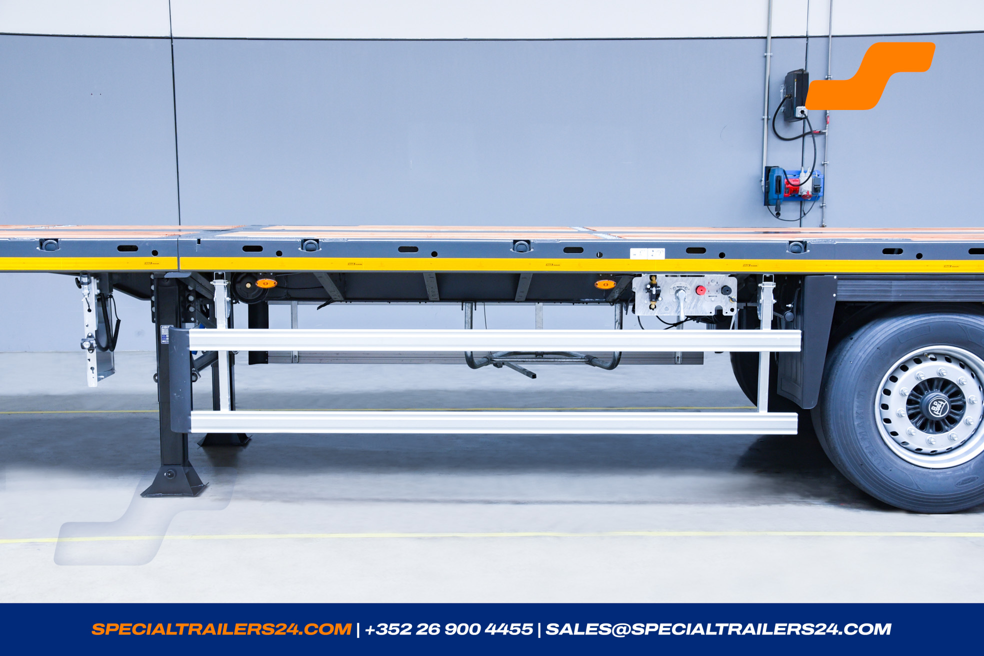 Flatbed trailer MAX Trailer MAX200 Vehicle for sale