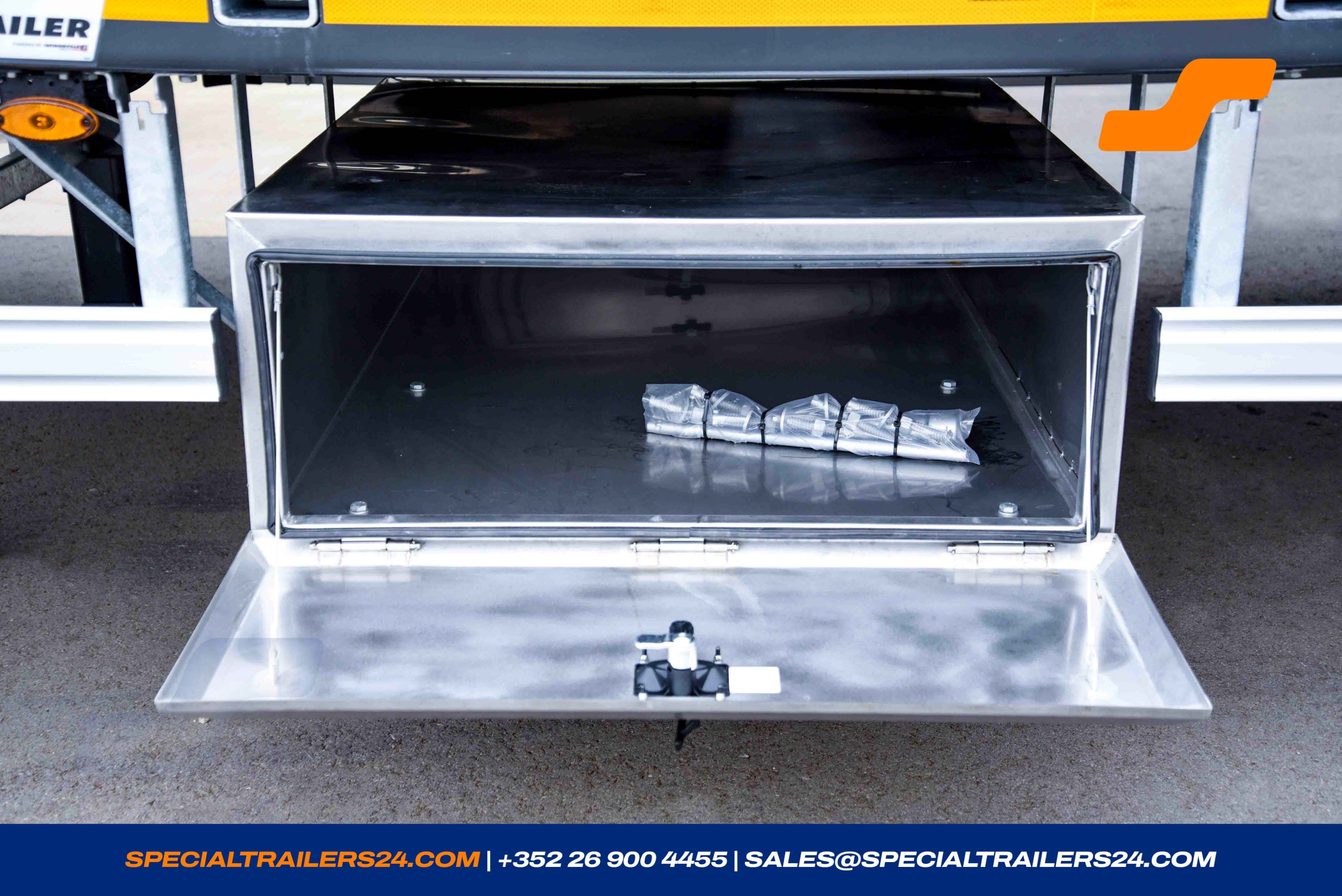 Flatbed trailer MAX Trailer MAX200 Vehicle for sale