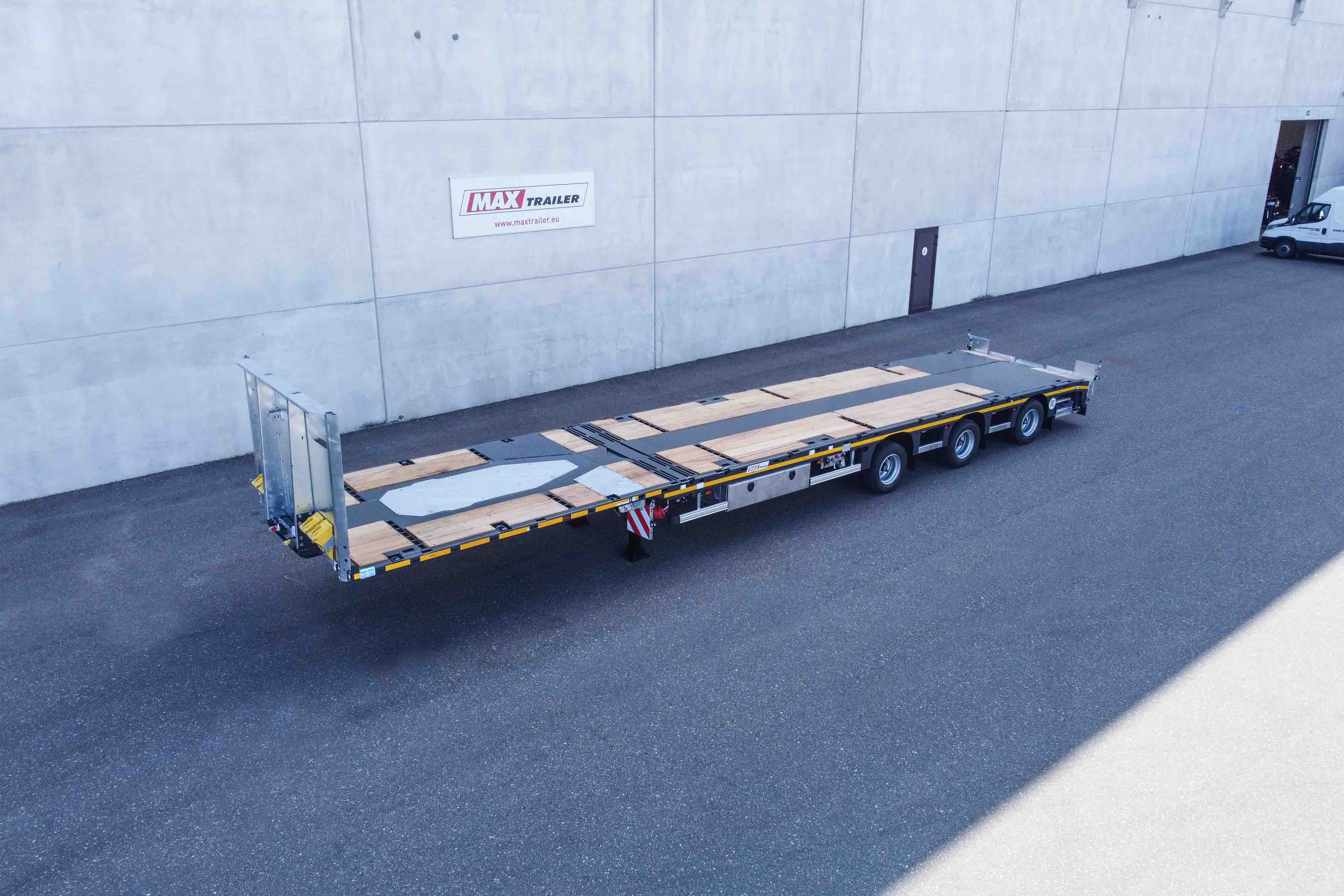 Flatbed trailer MAX Trailer MAX210 Vehicle for sale