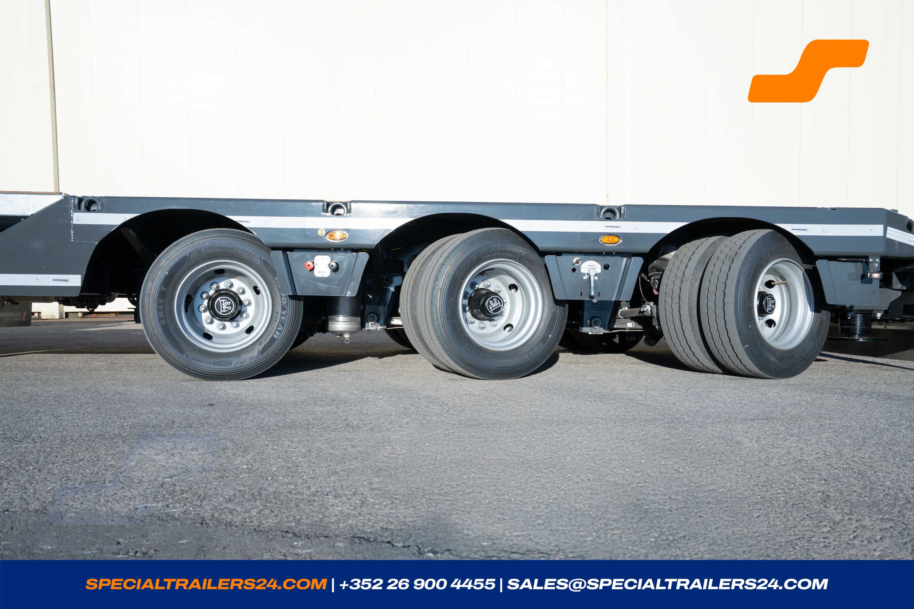 Low loader Faymonville MultiMAX Vehicle for sale (image count prefix 39/47)