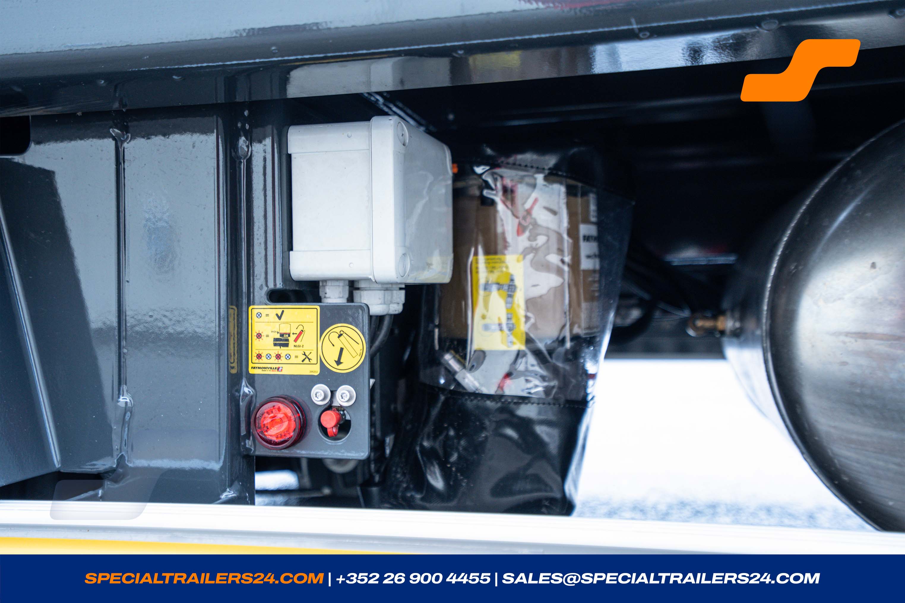 Low loader Faymonville MultiMAX Vehicle for sale (image count prefix 36/45)