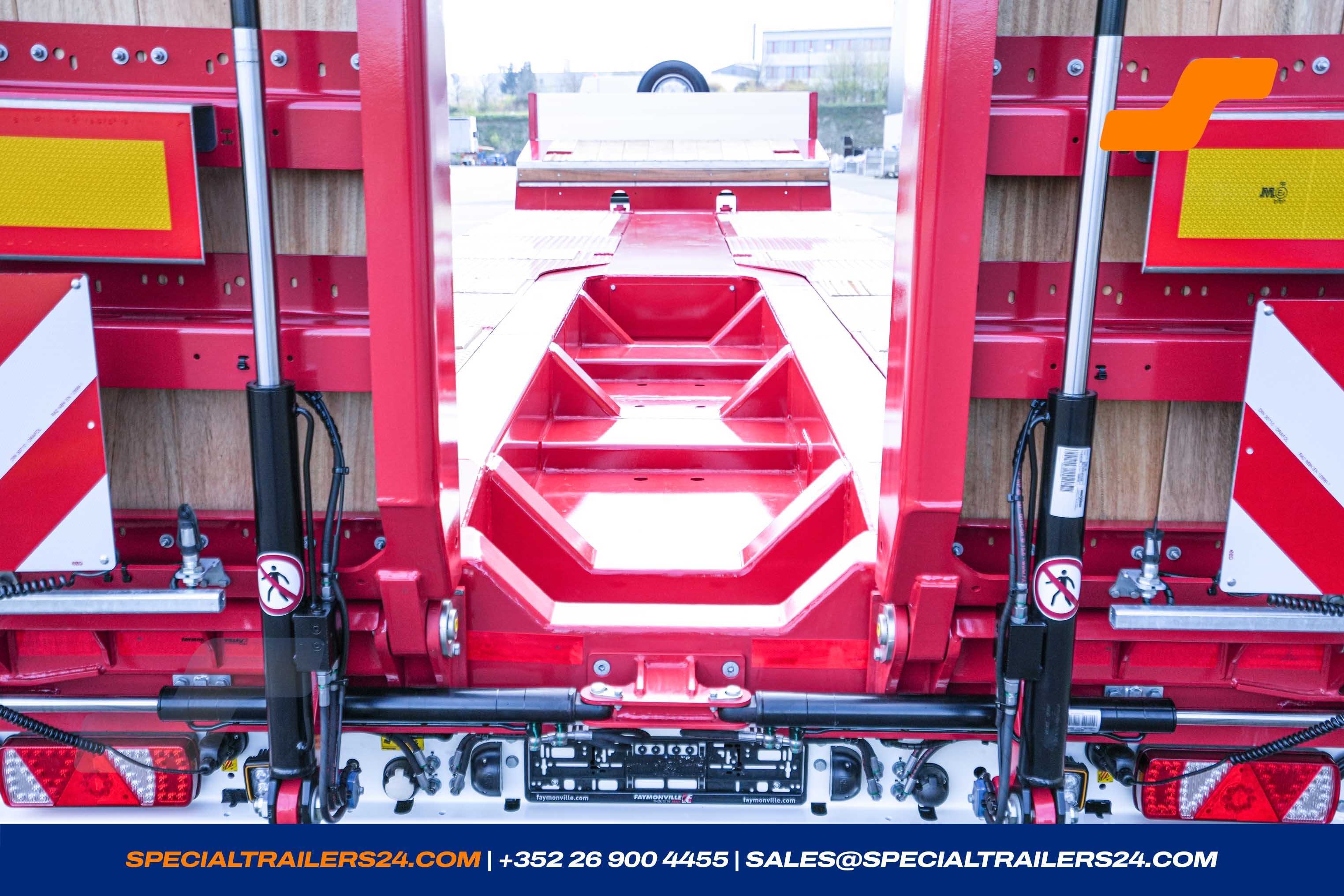 Low loader Faymonville MultiMAX Vehicle for sale (image count prefix 34/51)