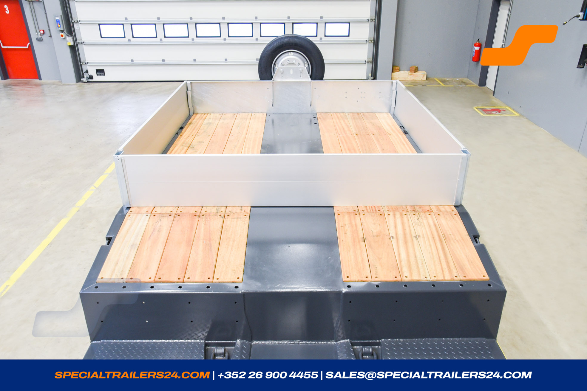 Low loader MAX Trailer MAX100 Vehicle for sale