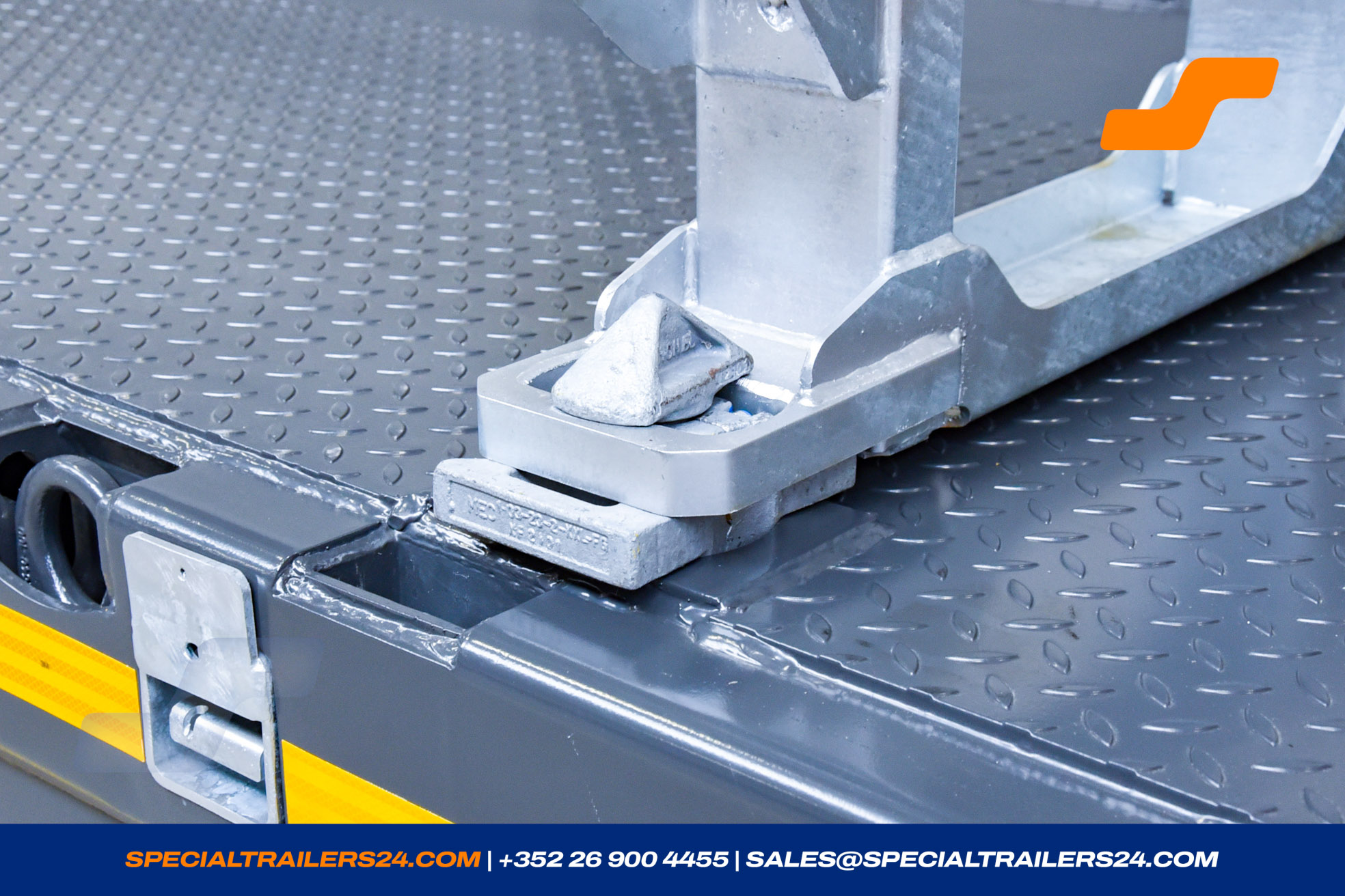 Low loader MAX Trailer MAX100 Vehicle for sale