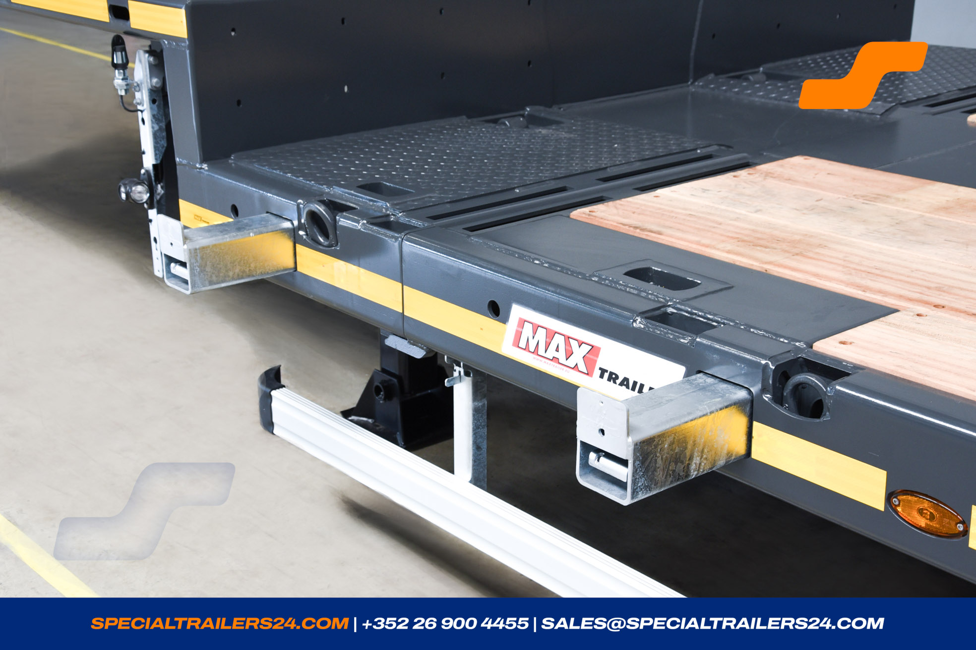 Low loader MAX Trailer MAX100 Vehicle for sale