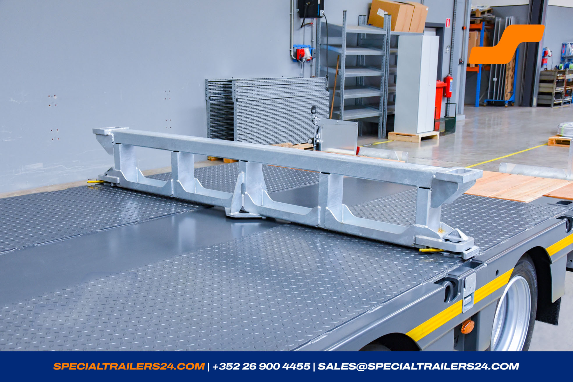 Low loader MAX Trailer MAX100 Vehicle for sale