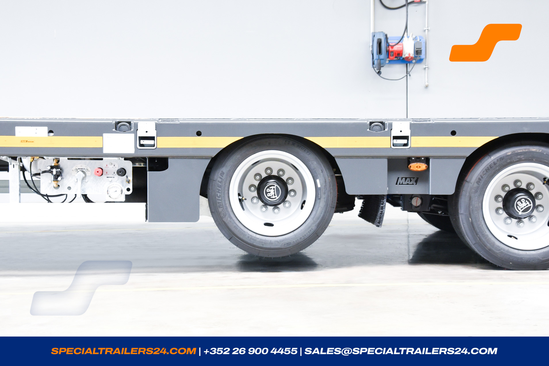 Low loader MAX Trailer MAX100 Vehicle for sale