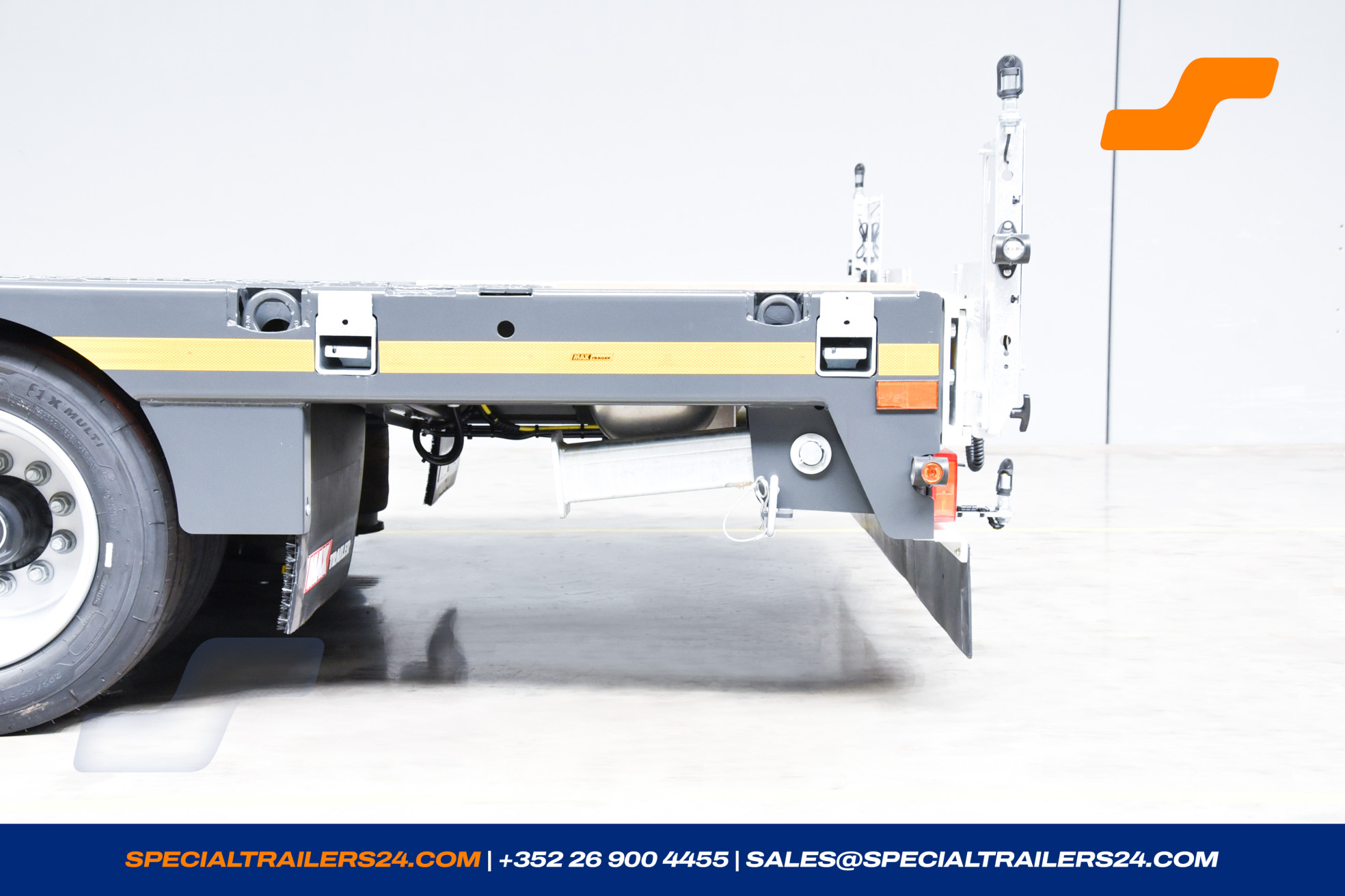 Low loader MAX Trailer MAX100 Vehicle for sale