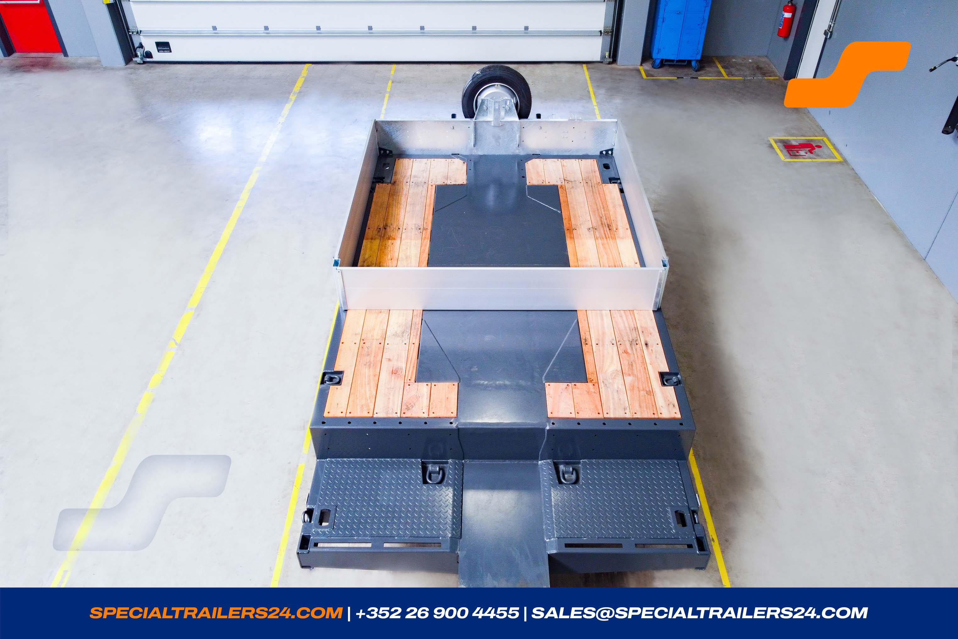 Low loader MAX Trailer MAX100 Vehicle for sale