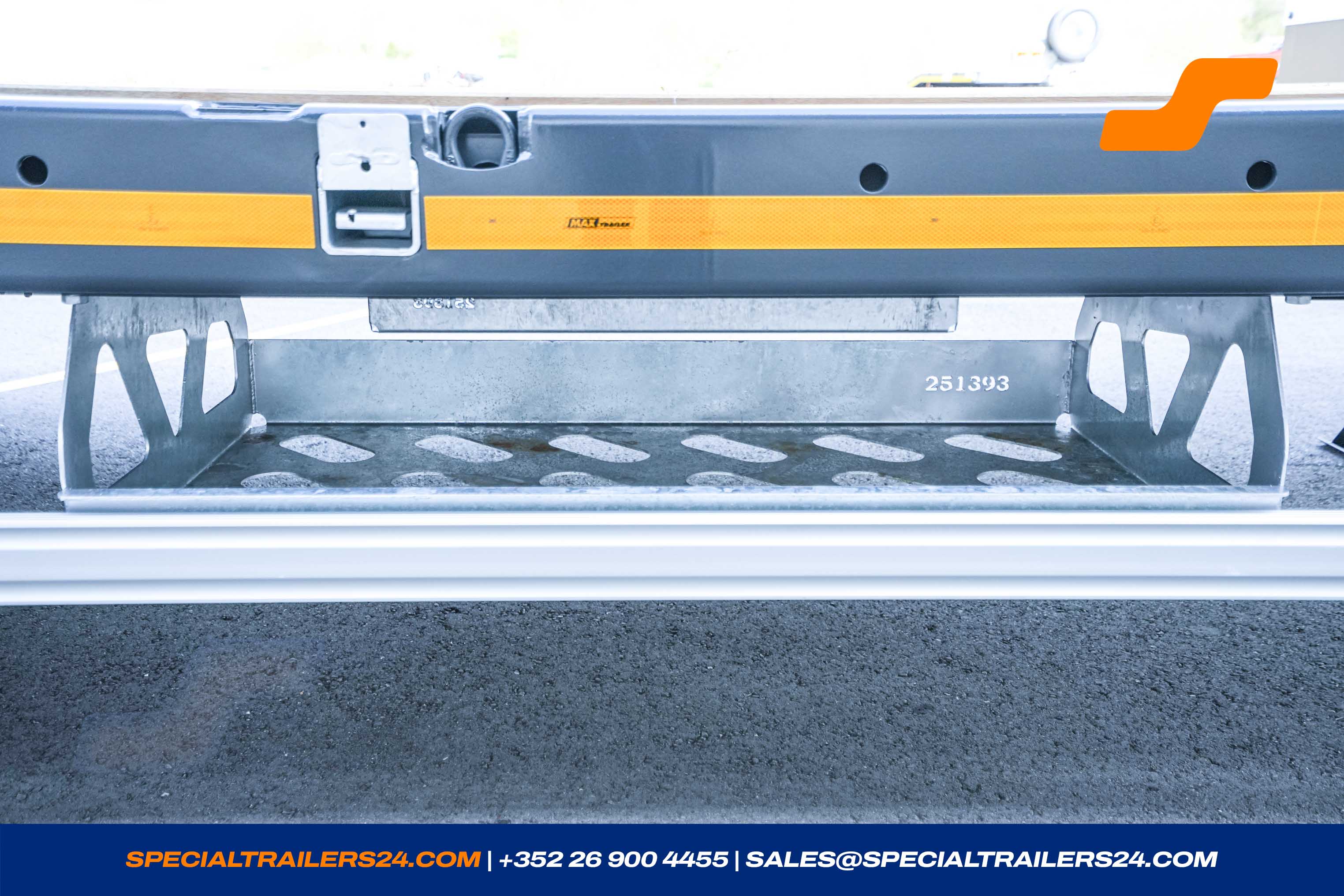 Low loader MAX Trailer MAX100 Vehicle for sale