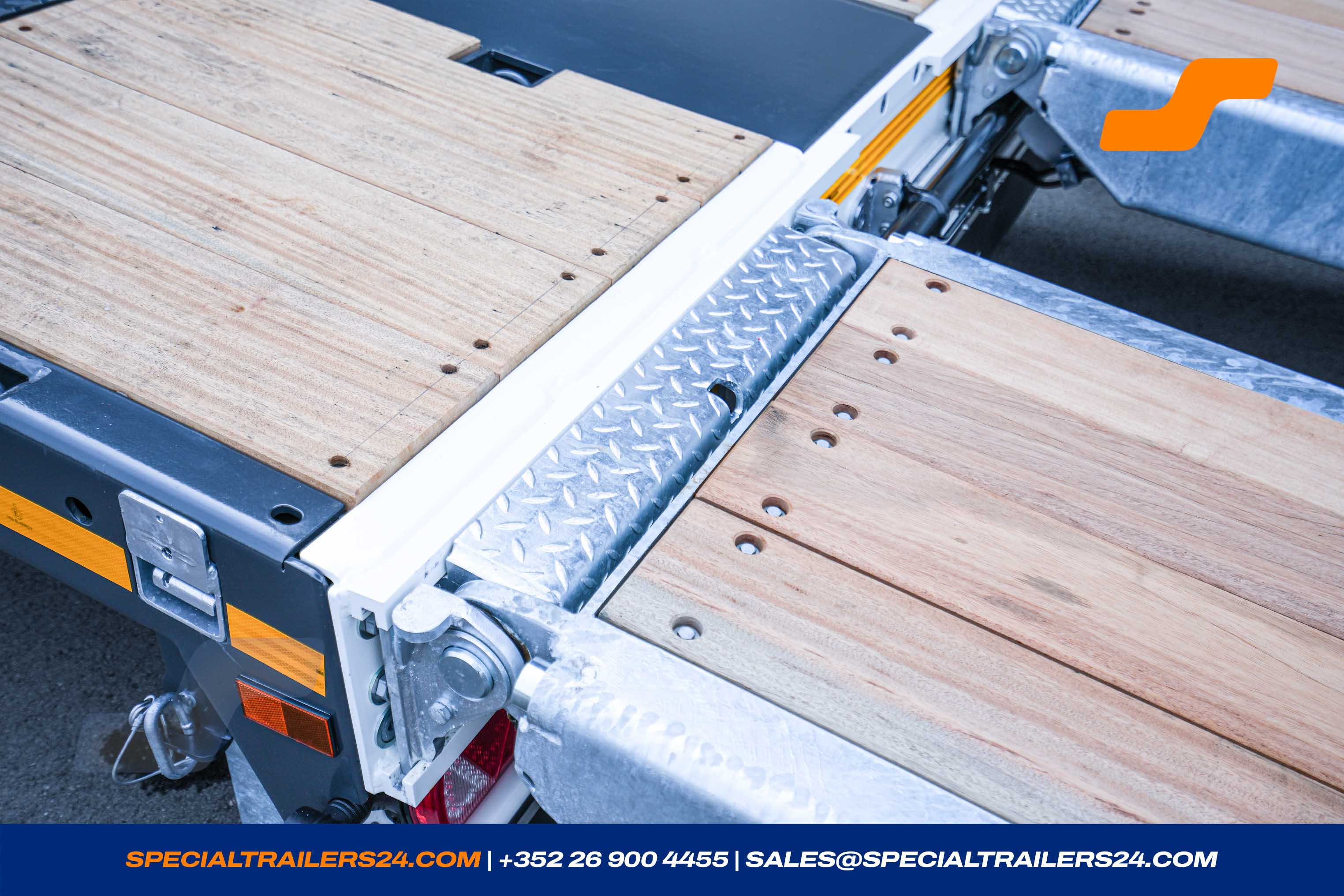 Low loader MAX Trailer MAX100 Vehicle for sale