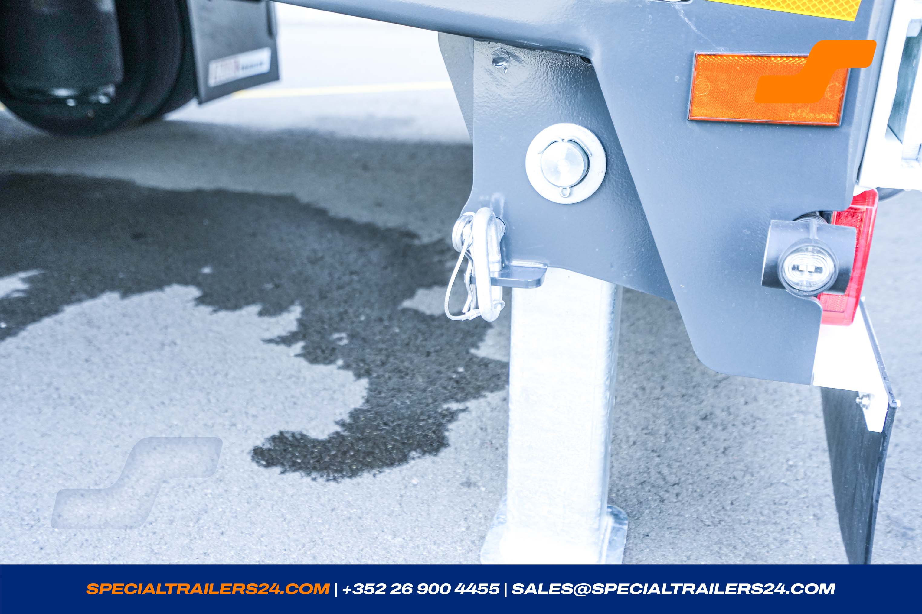 Low loader MAX Trailer MAX100 Vehicle for sale