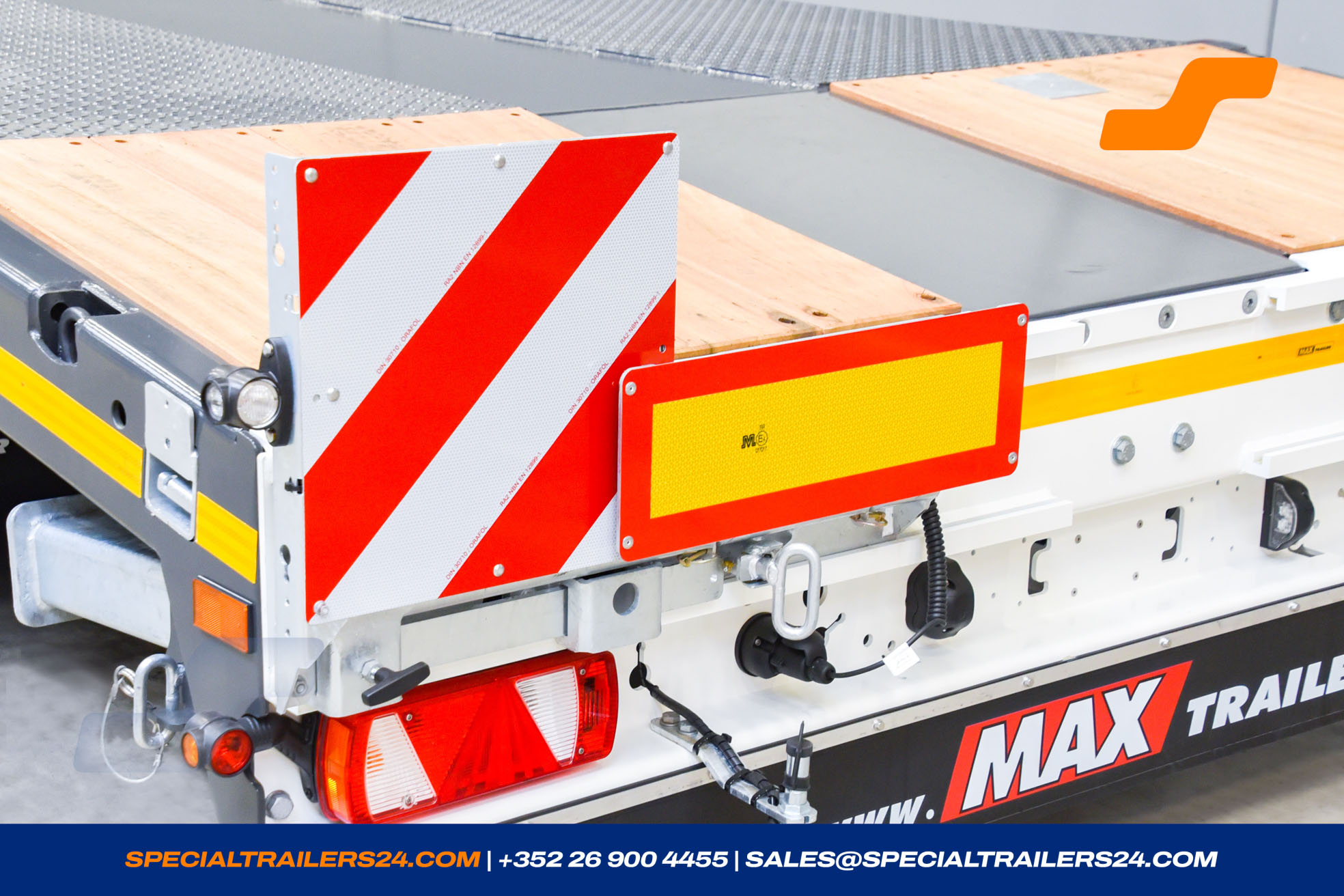 Low loader MAX Trailer MAX100 Vehicle for sale