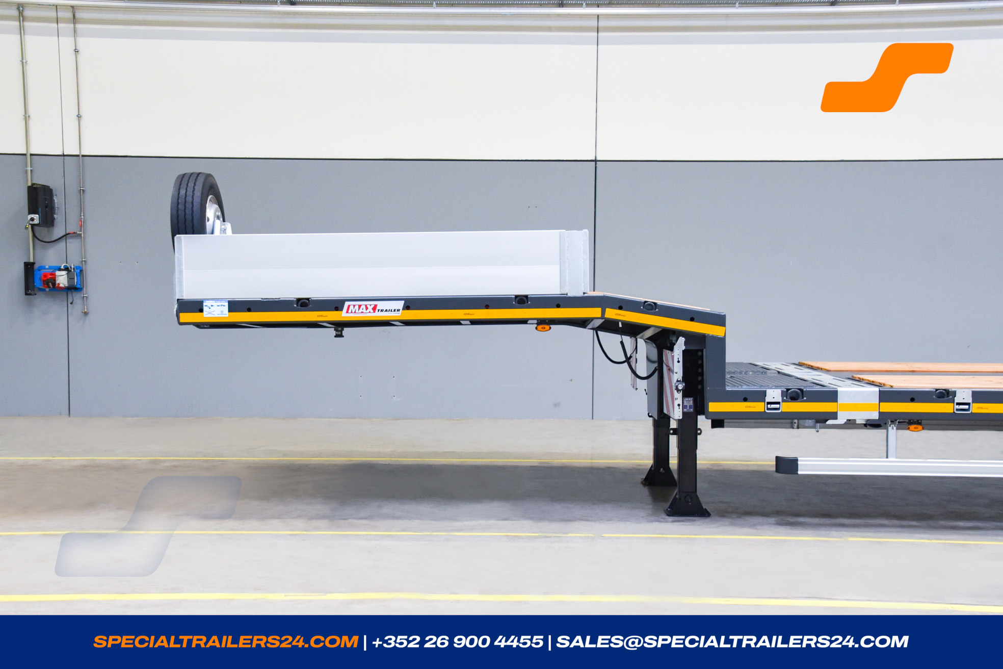 Low loader MAX Trailer MAX100 Vehicle for sale