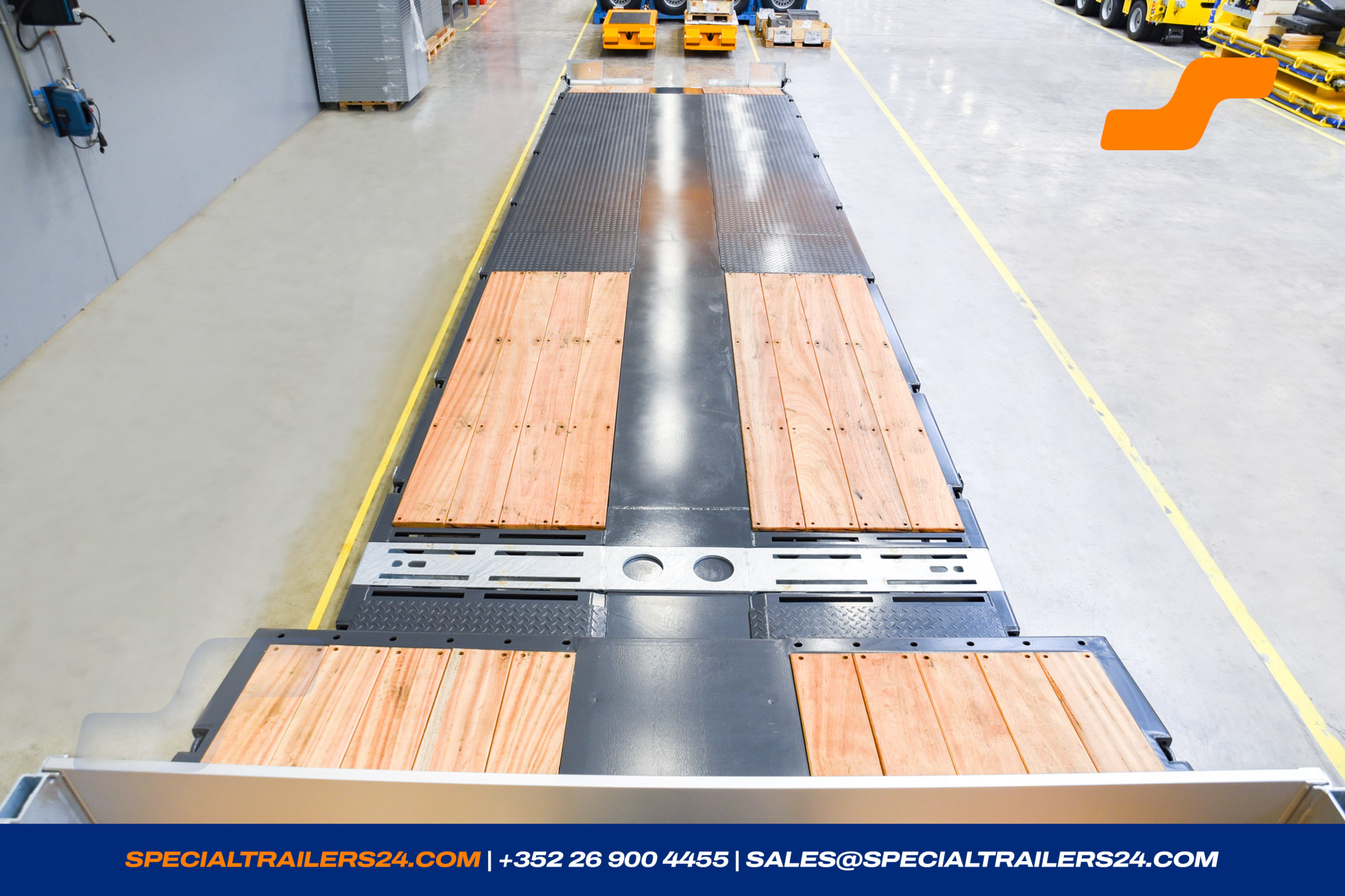 Low loader MAX Trailer MAX100 Vehicle for sale