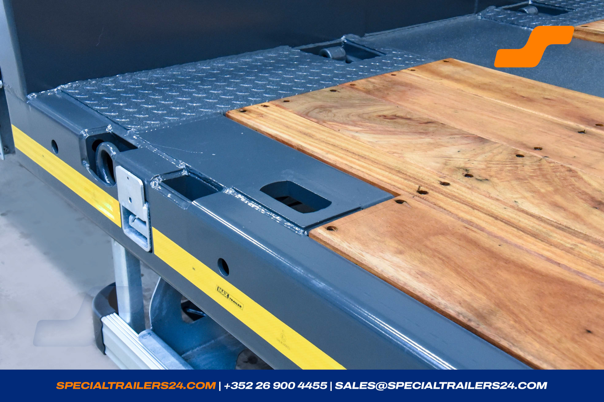 Low loader MAX Trailer MAX100 Vehicle for sale