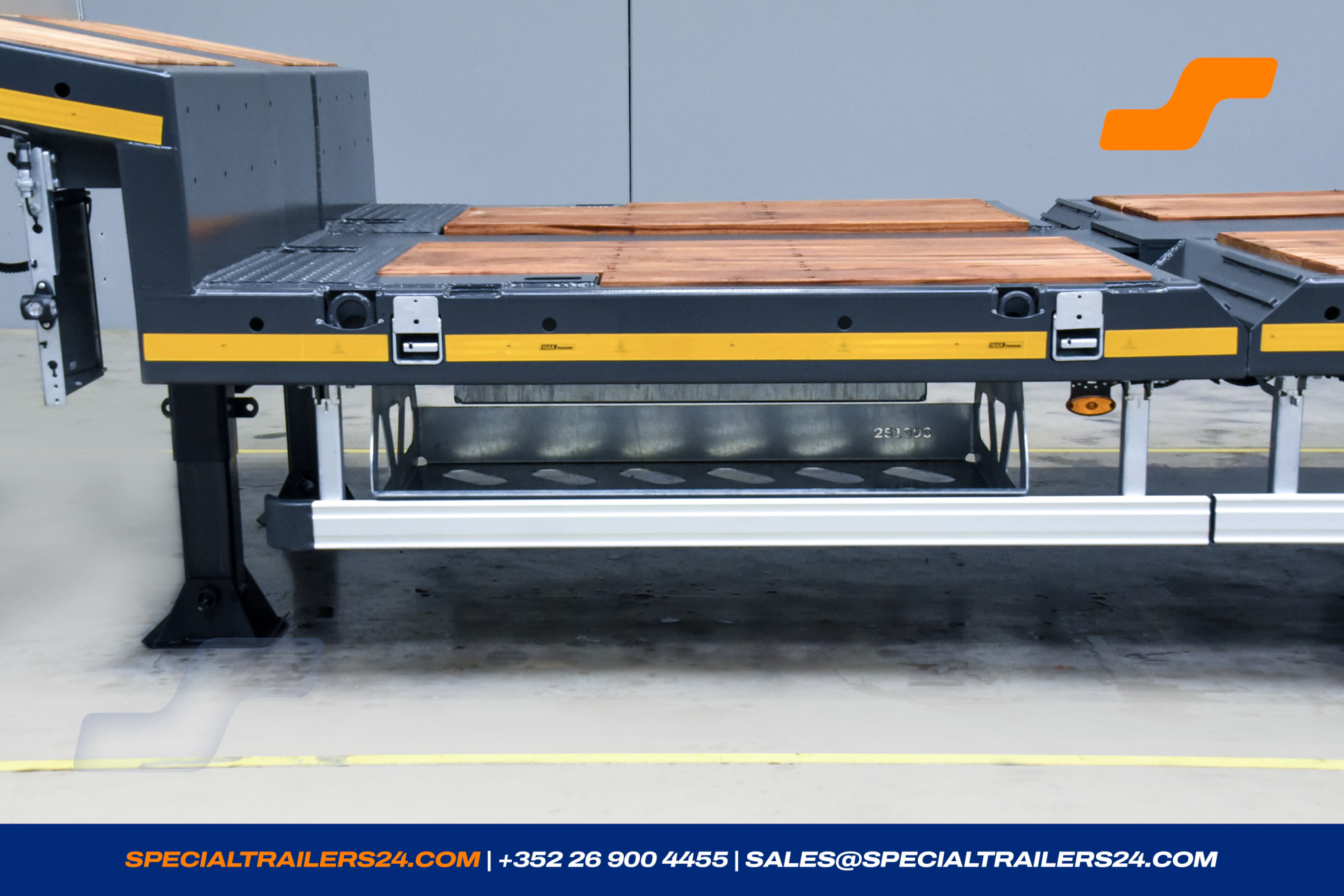 Low loader MAX Trailer MAX100 Vehicle for sale