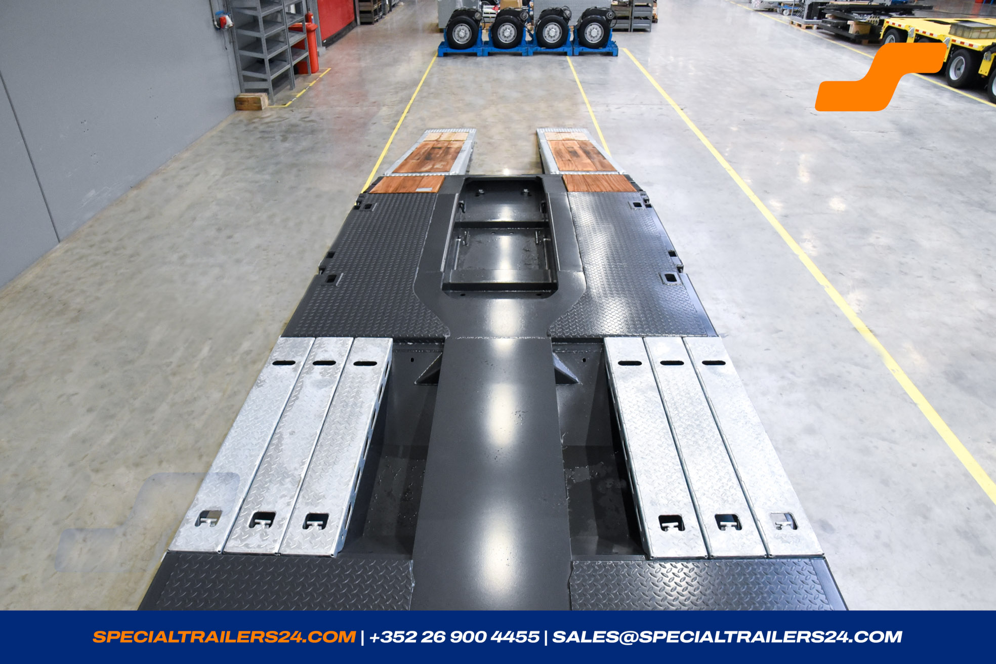 Low loader MAX Trailer MAX100 Vehicle for sale