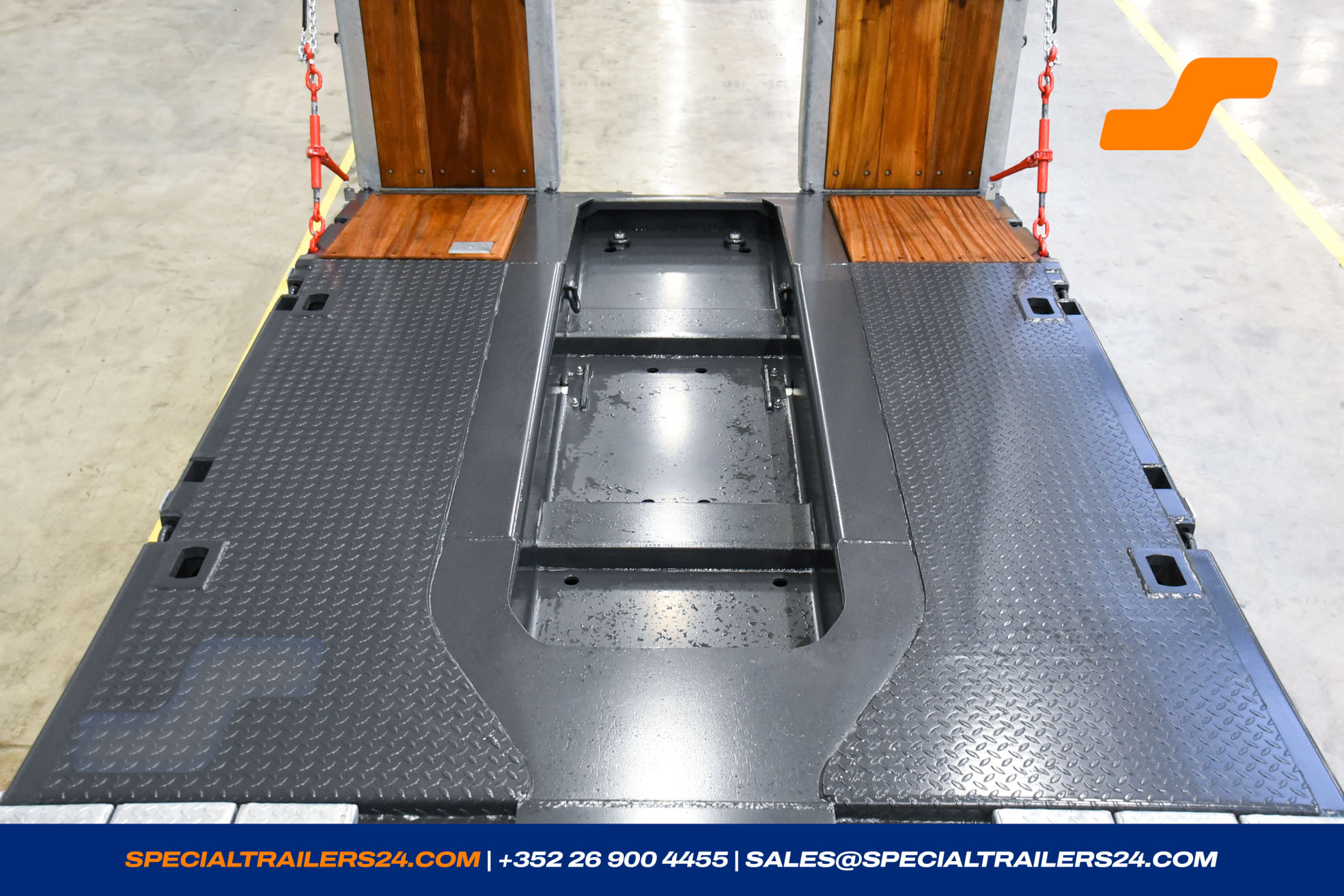 Low loader MAX Trailer MAX100 Vehicle for sale