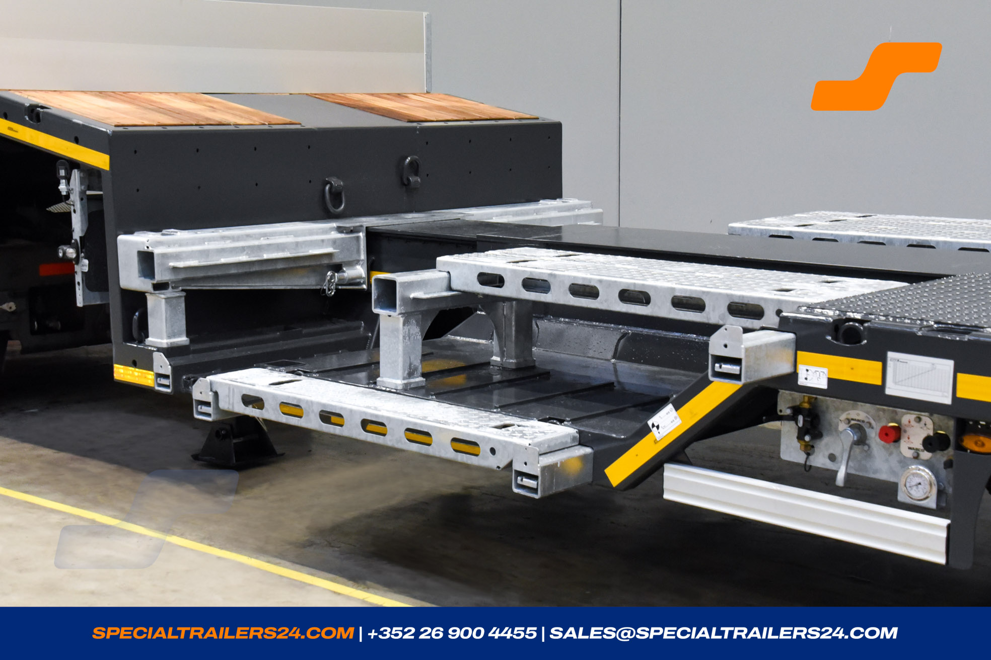 Low loader MAX Trailer MAX100 Vehicle for sale