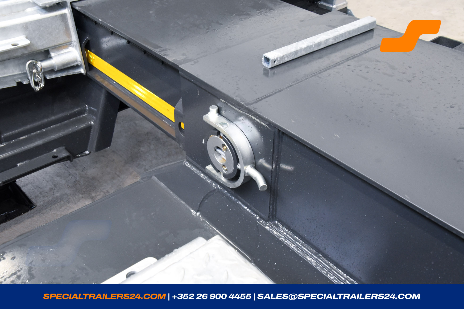 Low loader MAX Trailer MAX100 Vehicle for sale