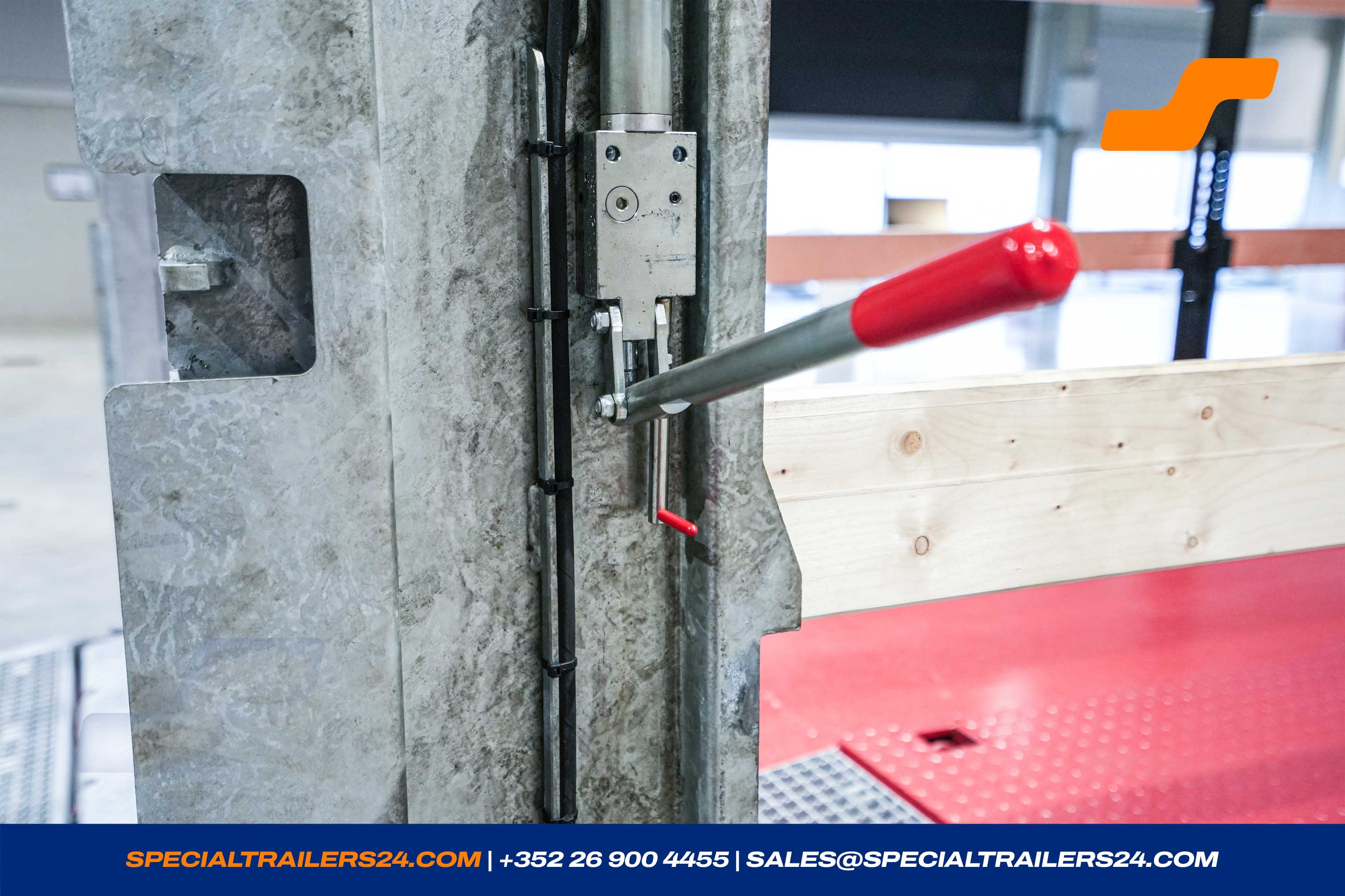 Low loader MAX Trailer MAX100 Vehicle for sale