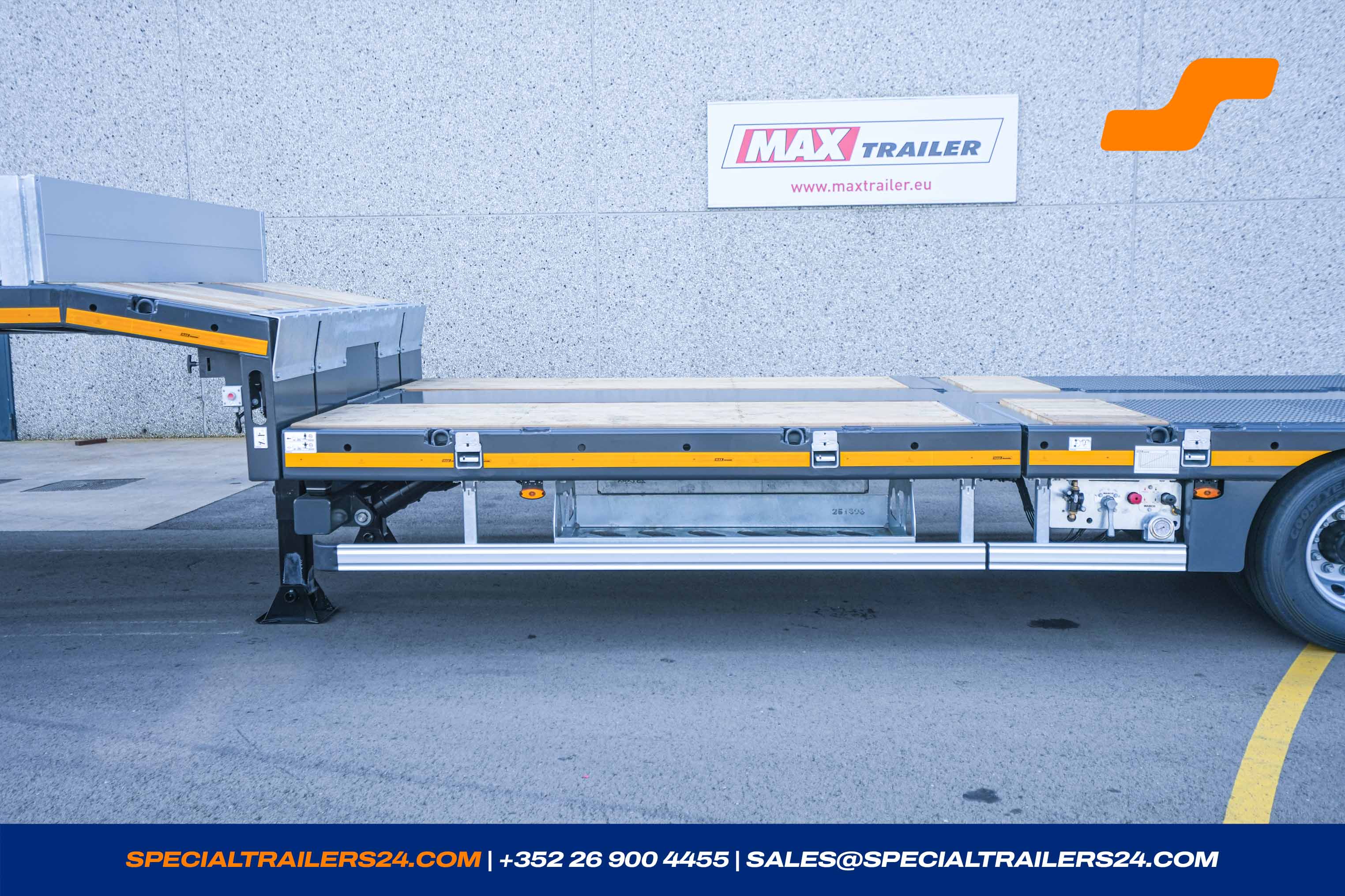 Low loader MAX Trailer MAX100 Vehicle for sale
