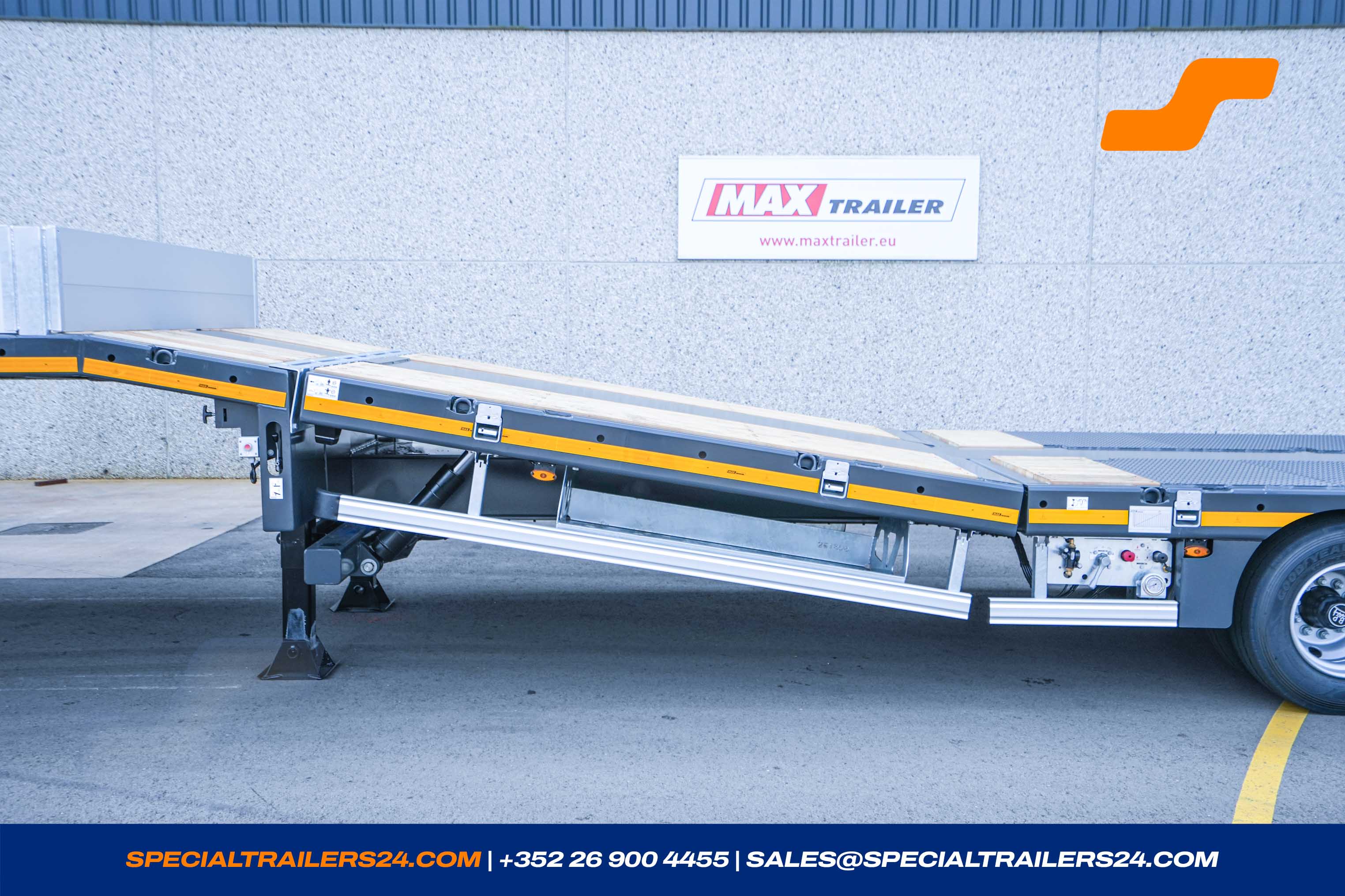 Low loader MAX Trailer MAX100 Vehicle for sale