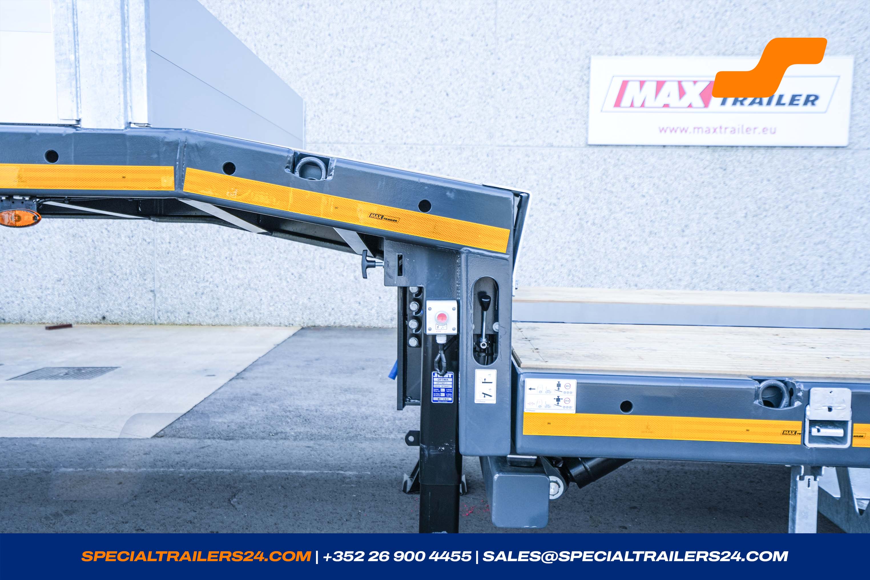 Low loader MAX Trailer MAX100 Vehicle for sale