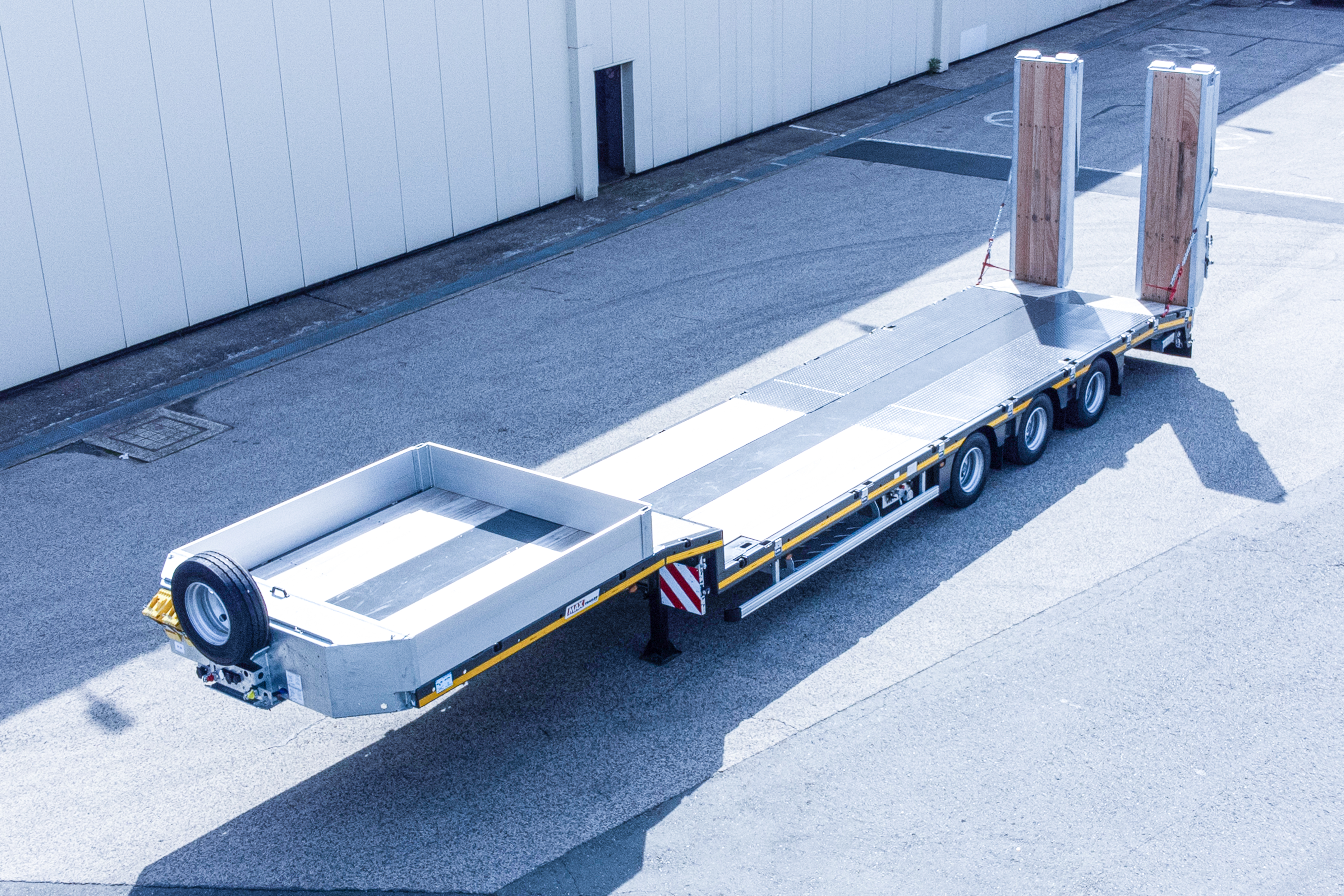 Low loader MAX Trailer MAX100 Vehicle for sale