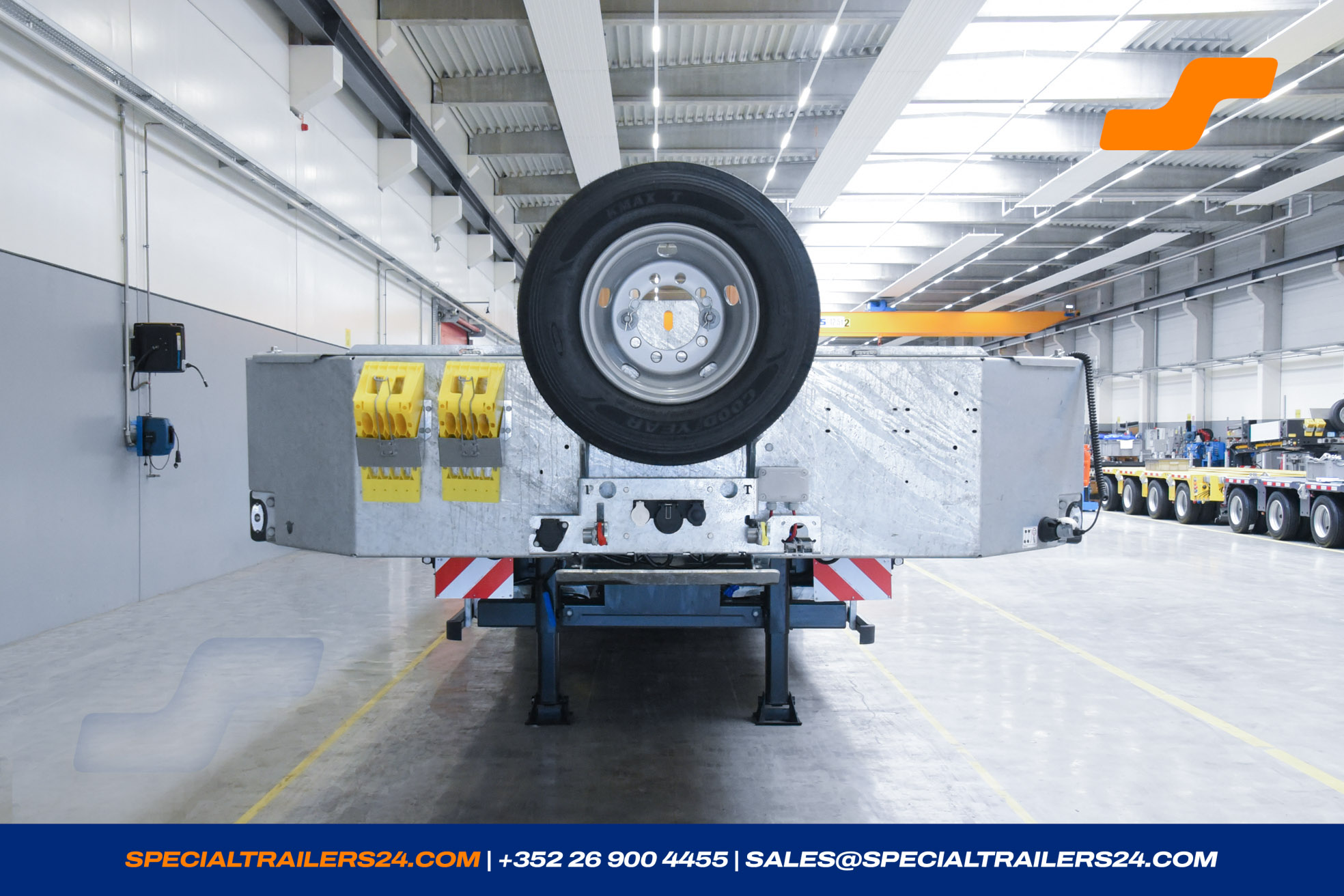 Low loader MAX Trailer MAX110 Vehicle for sale