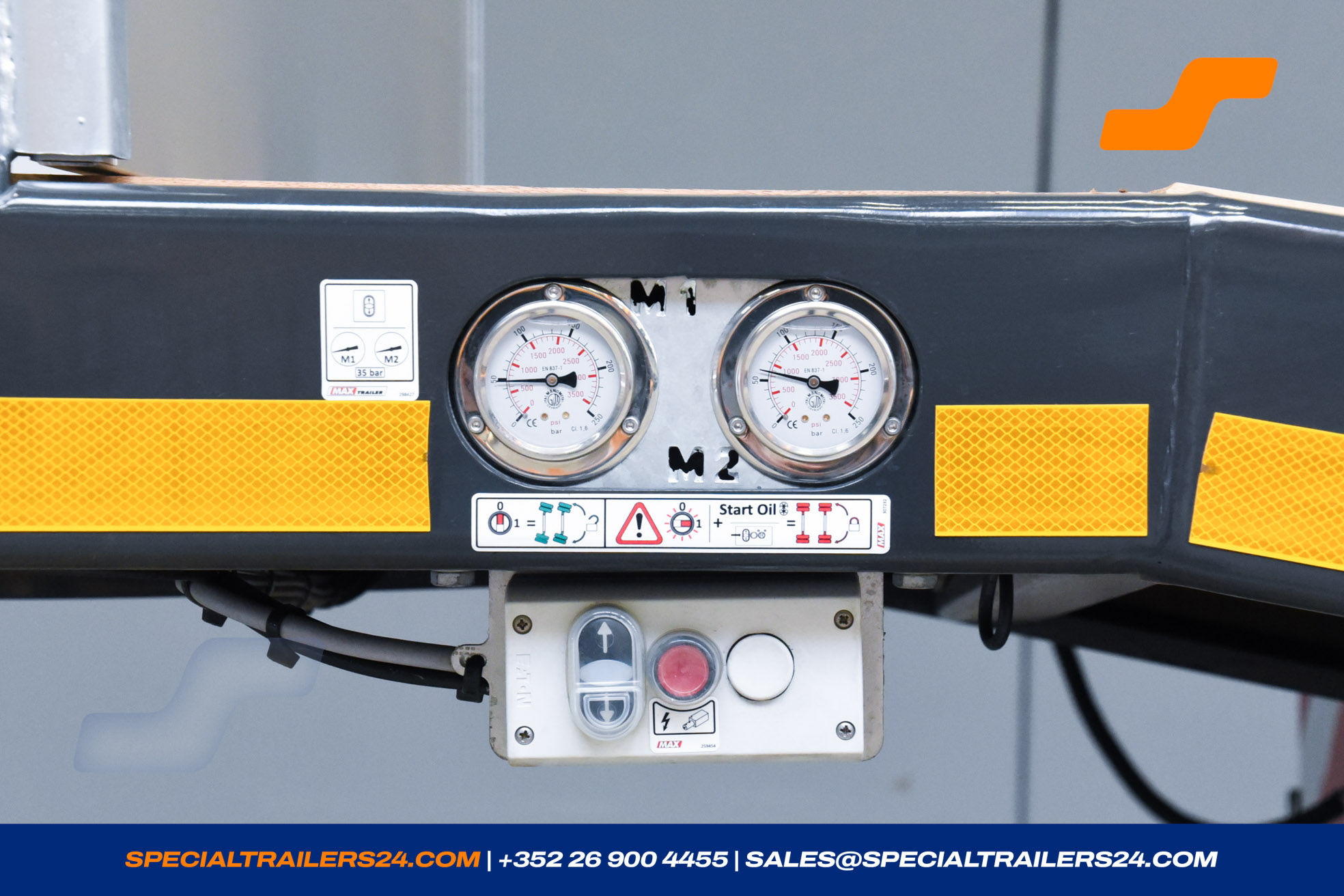 Low loader MAX Trailer MAX110 Vehicle for sale