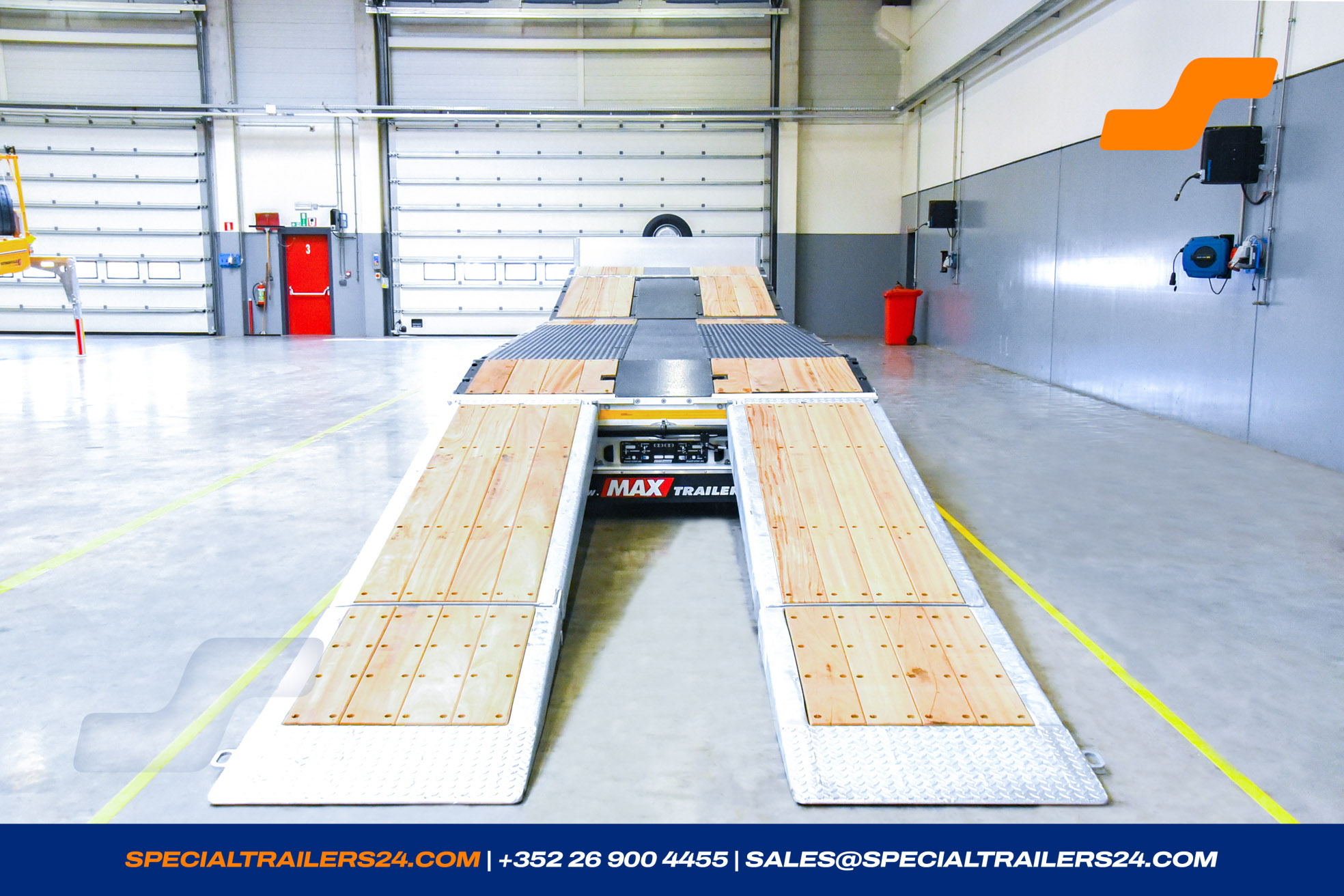 Low loader MAX Trailer MAX110 Vehicle for sale