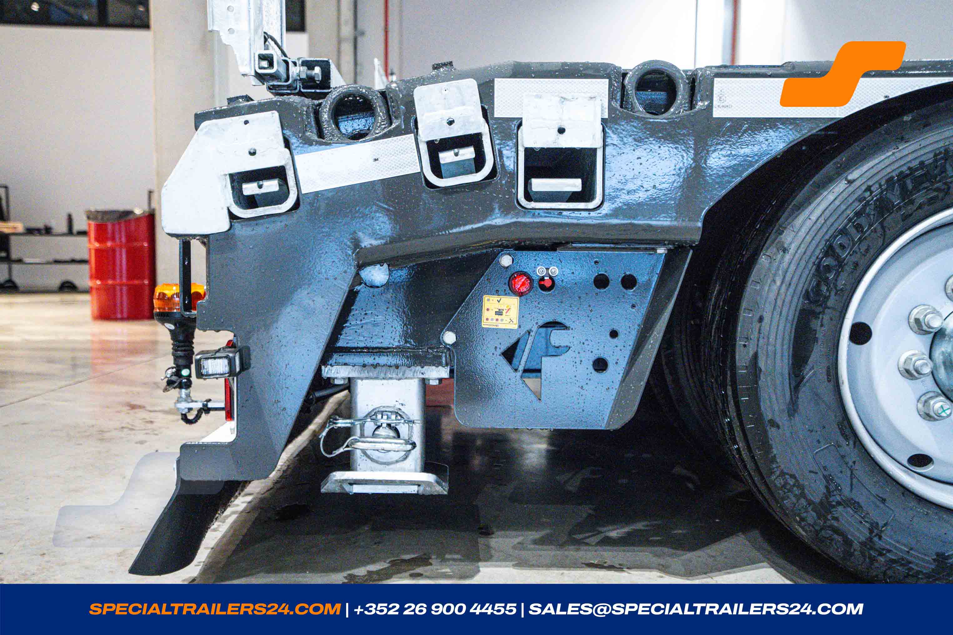 Low loader MAX Trailer MAX110 Vehicle for sale