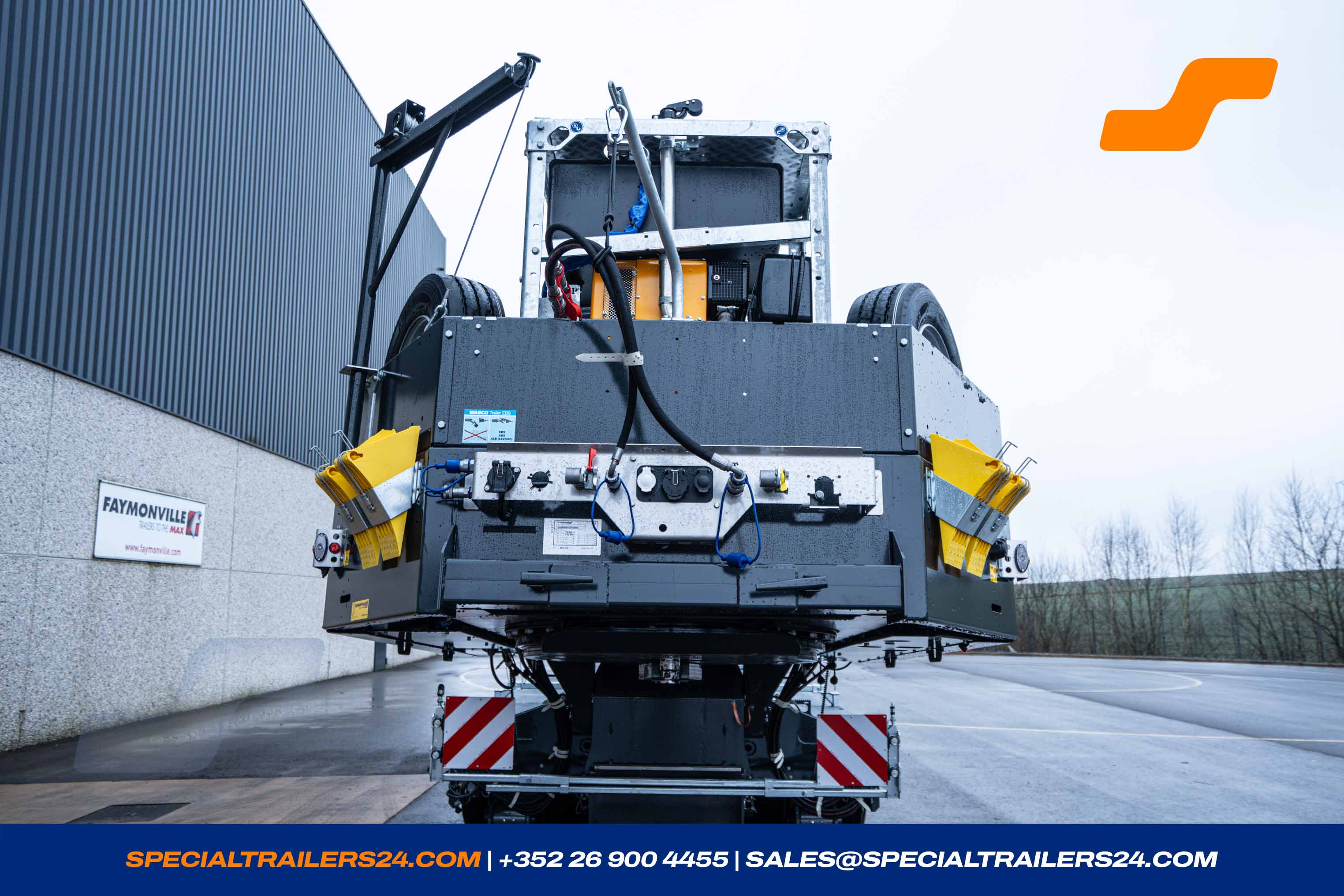 Low loader MAX Trailer MAX110 Vehicle for sale