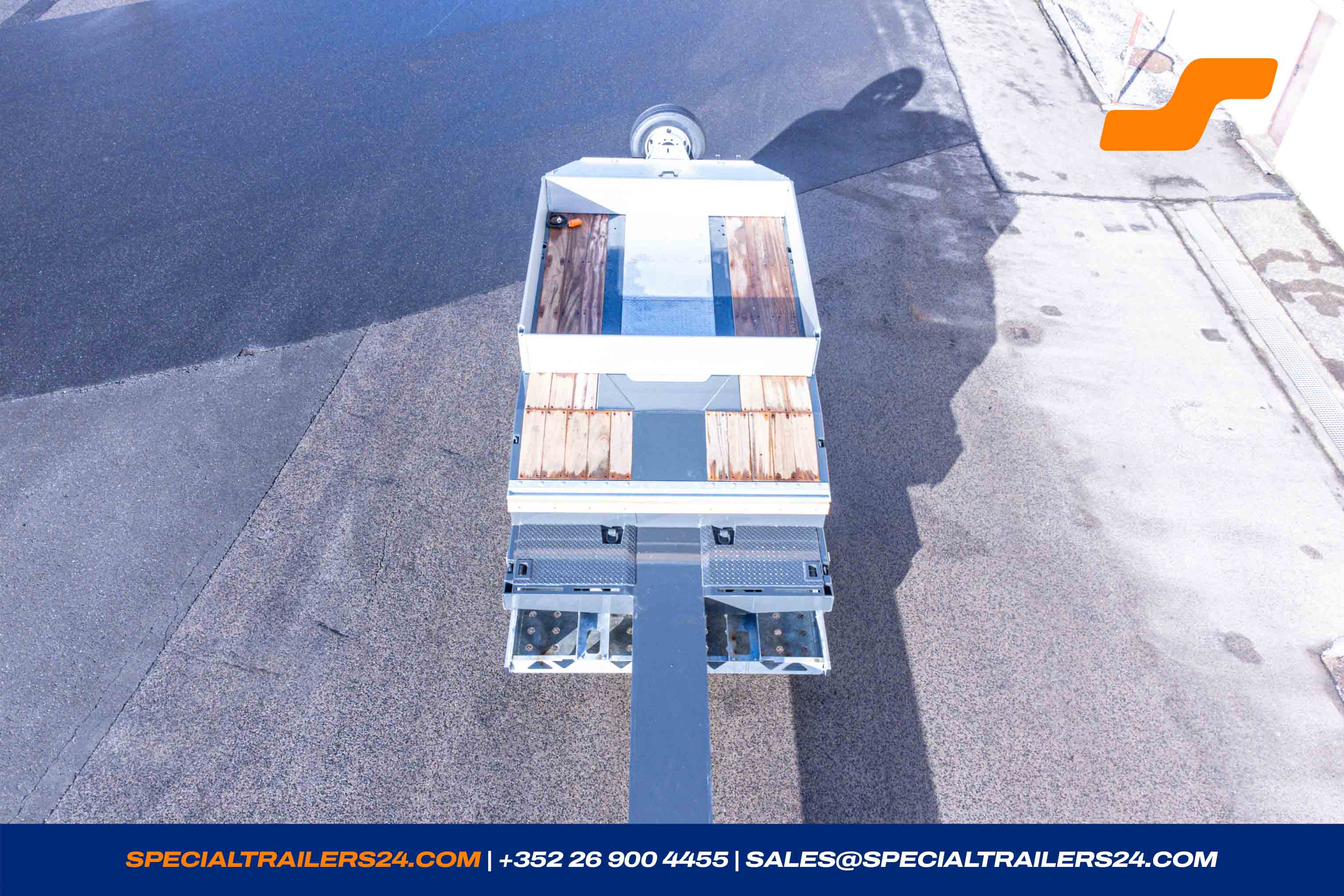 Low loader MAX Trailer MAX110 Vehicle for sale