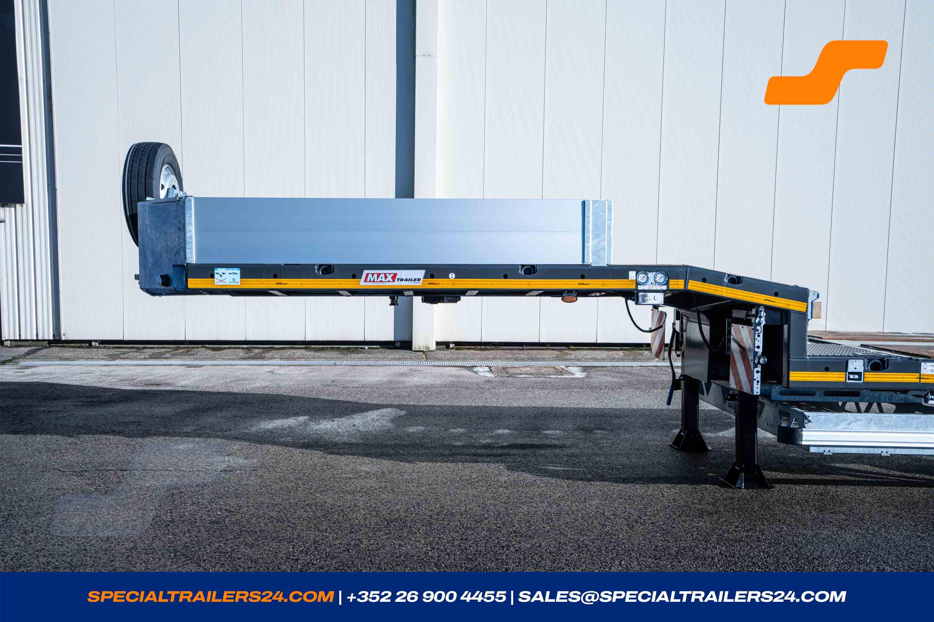 Low loader MAX Trailer MAX110 Vehicle for sale