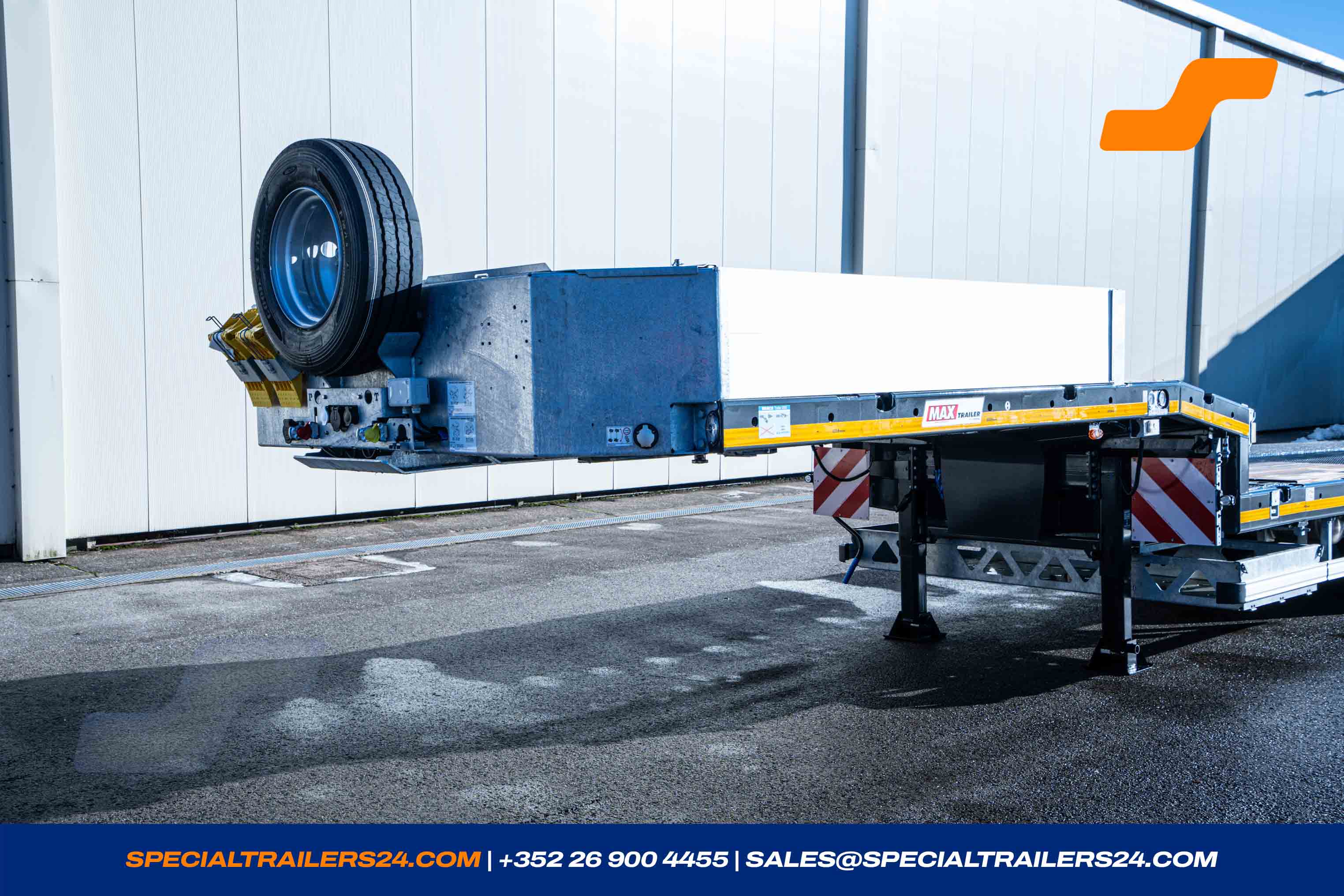 Low loader MAX Trailer MAX110 Vehicle for sale