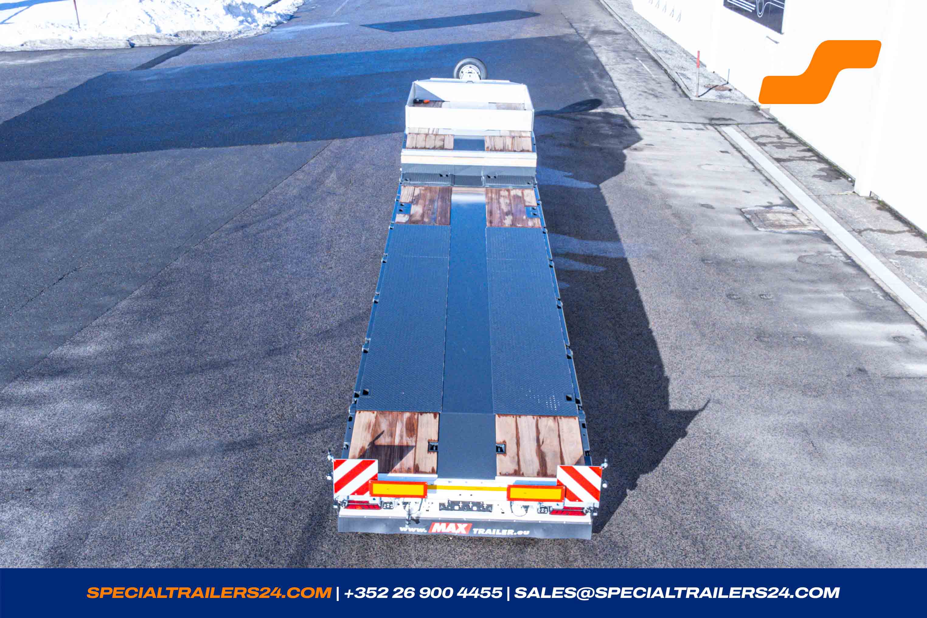 Low loader MAX Trailer MAX110 Vehicle for sale