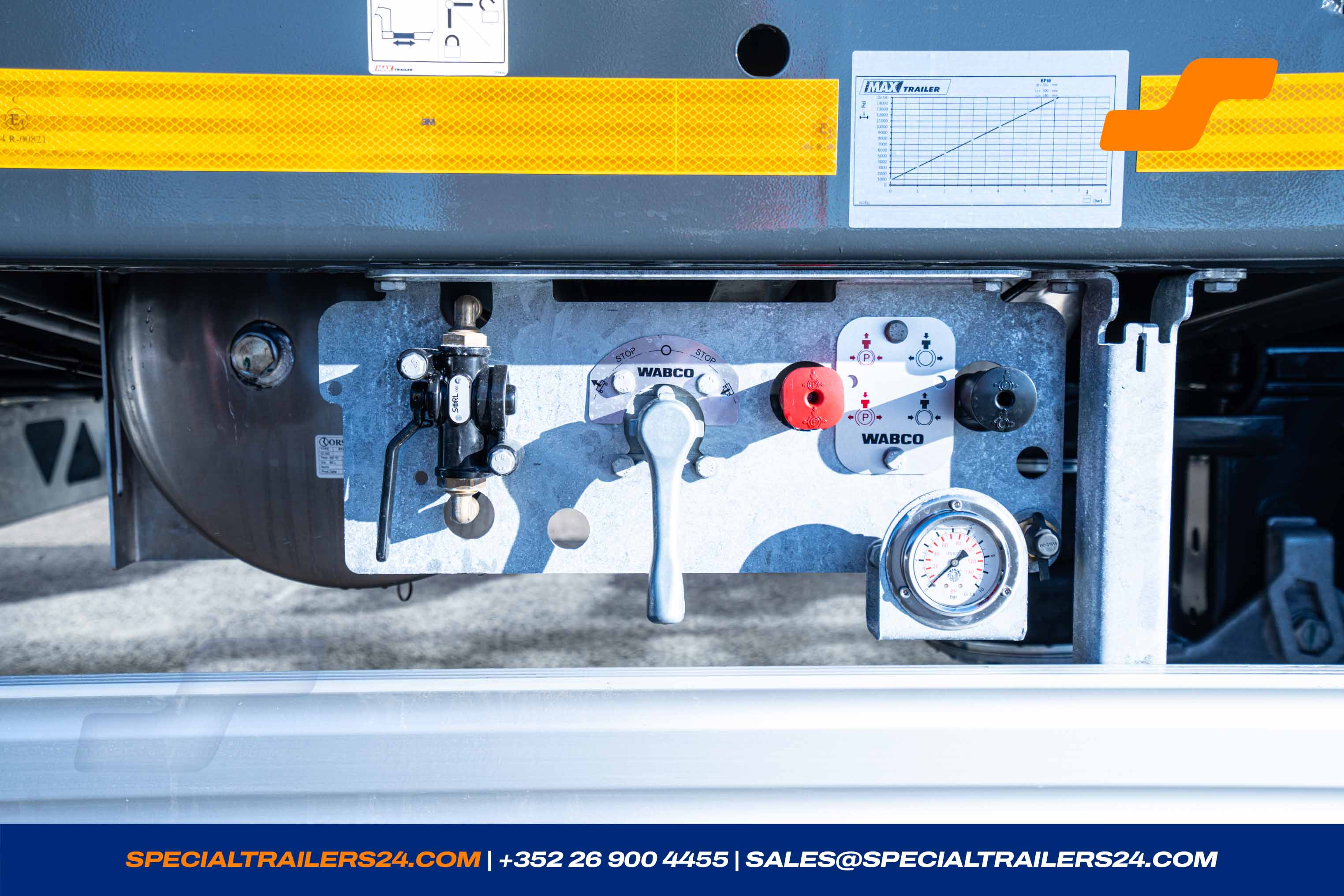 Low loader MAX Trailer MAX110 Vehicle for sale