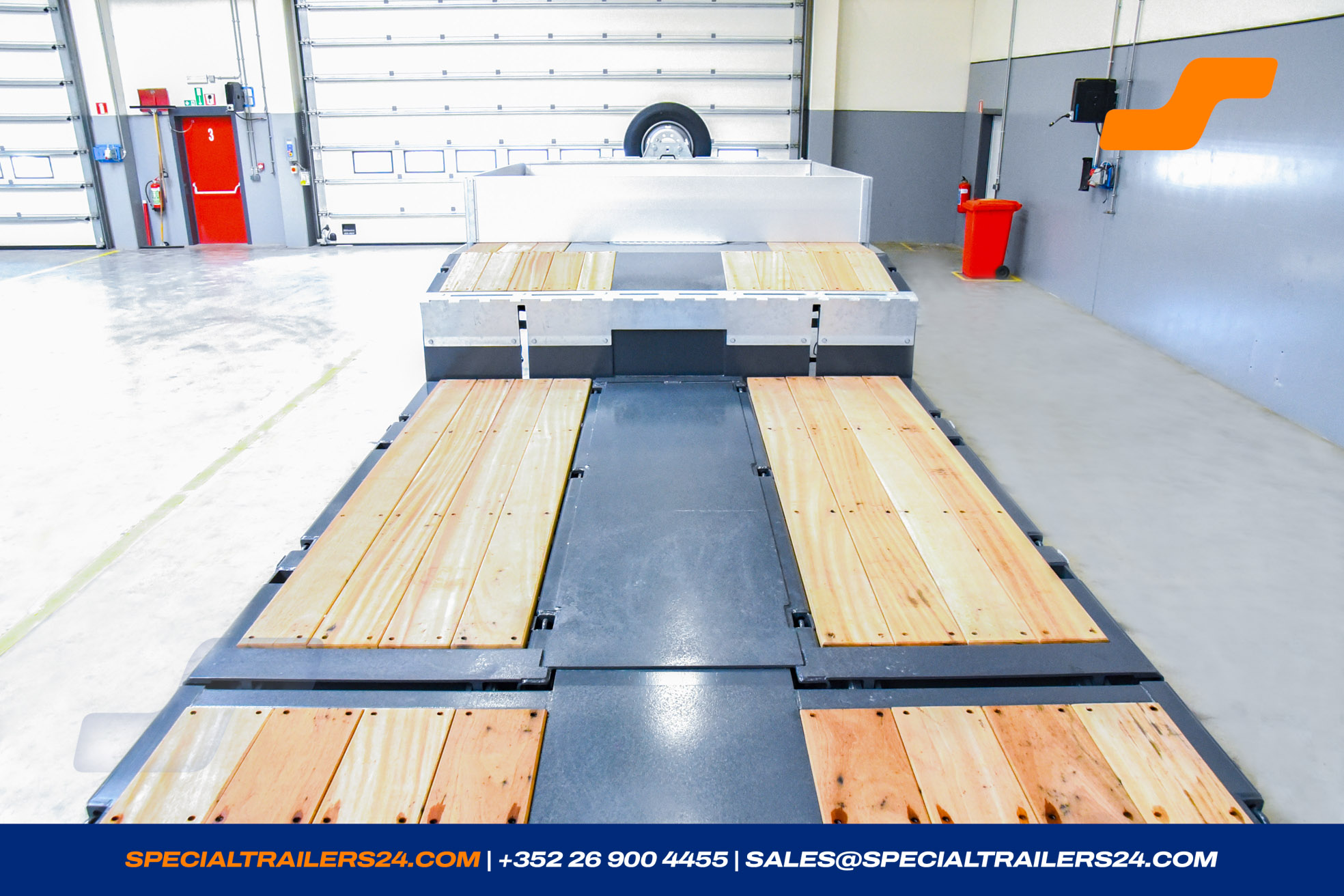 Low loader MAX Trailer MAX110 Vehicle for sale