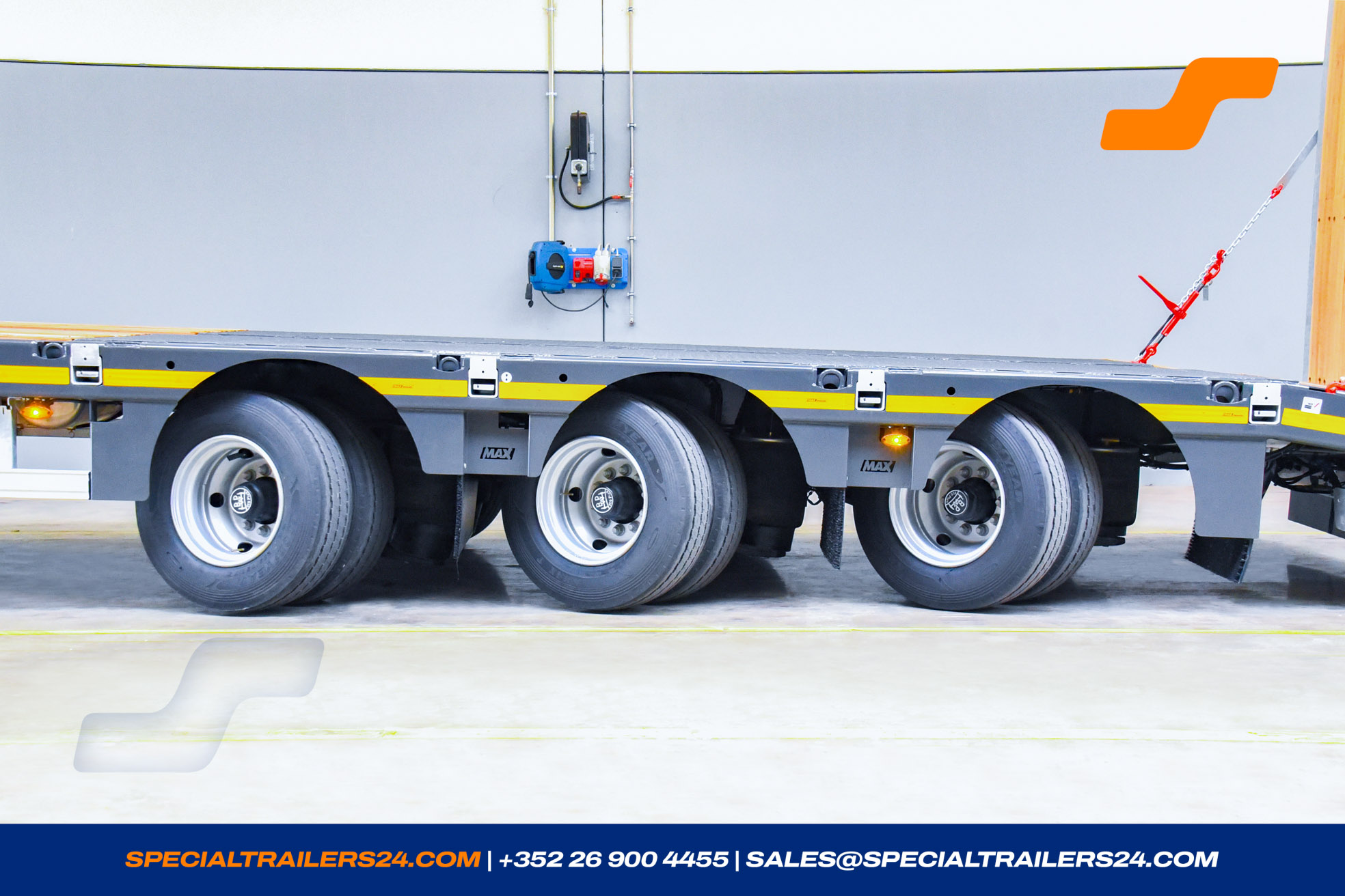 Low loader MAX Trailer MAX110 Vehicle for sale