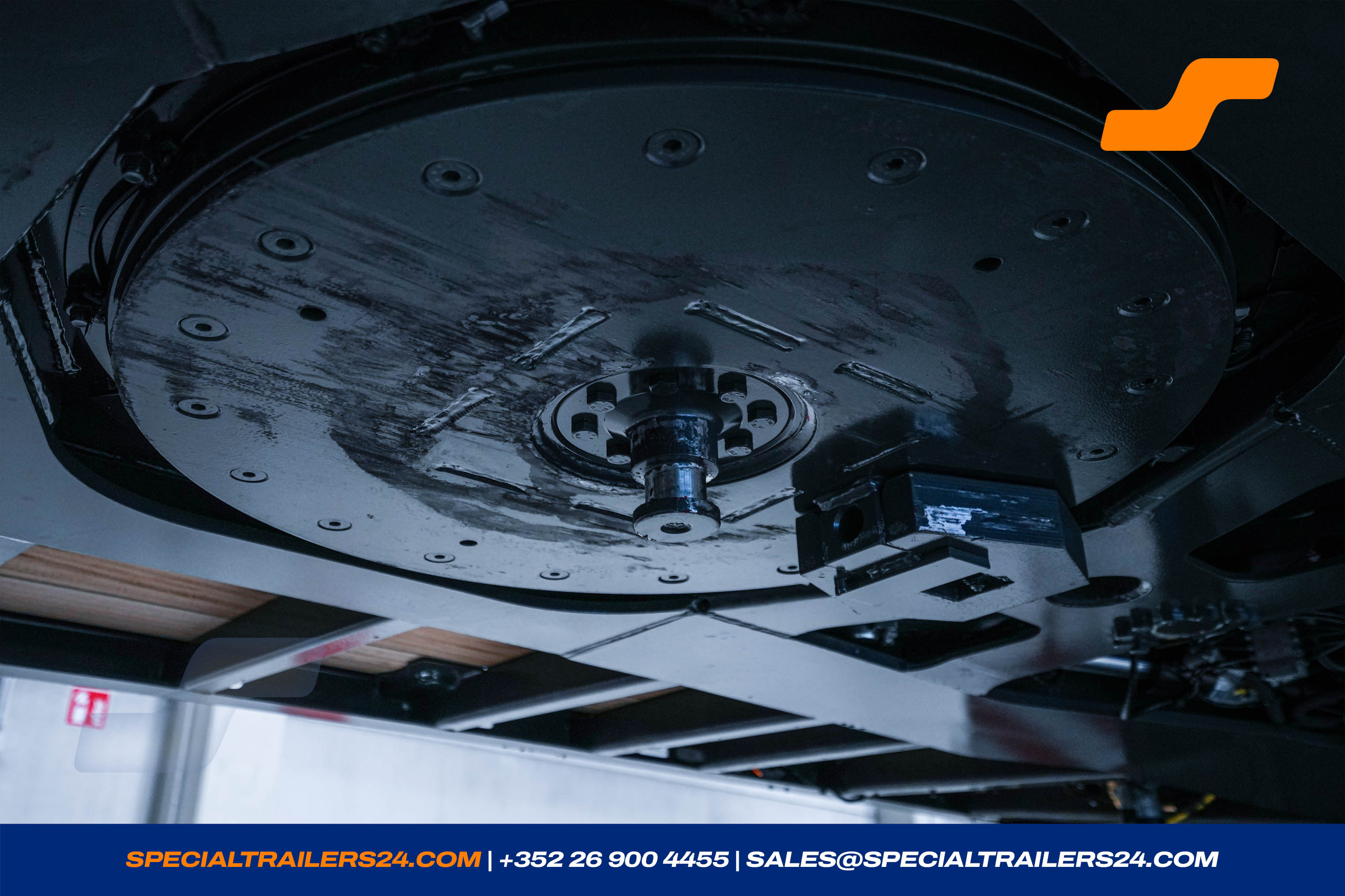 Semi-dieplader MAX Trailer MAX110 Voertuig te koop