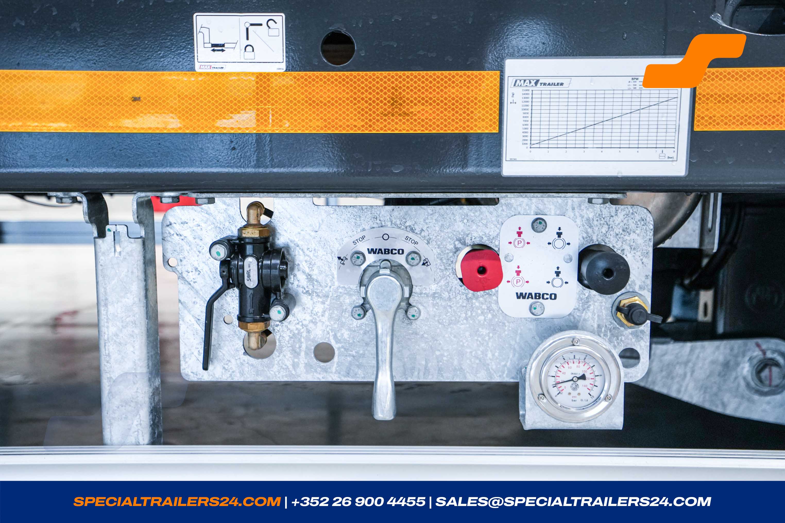 Semi-dieplader MAX Trailer MAX110 Voertuig te koop