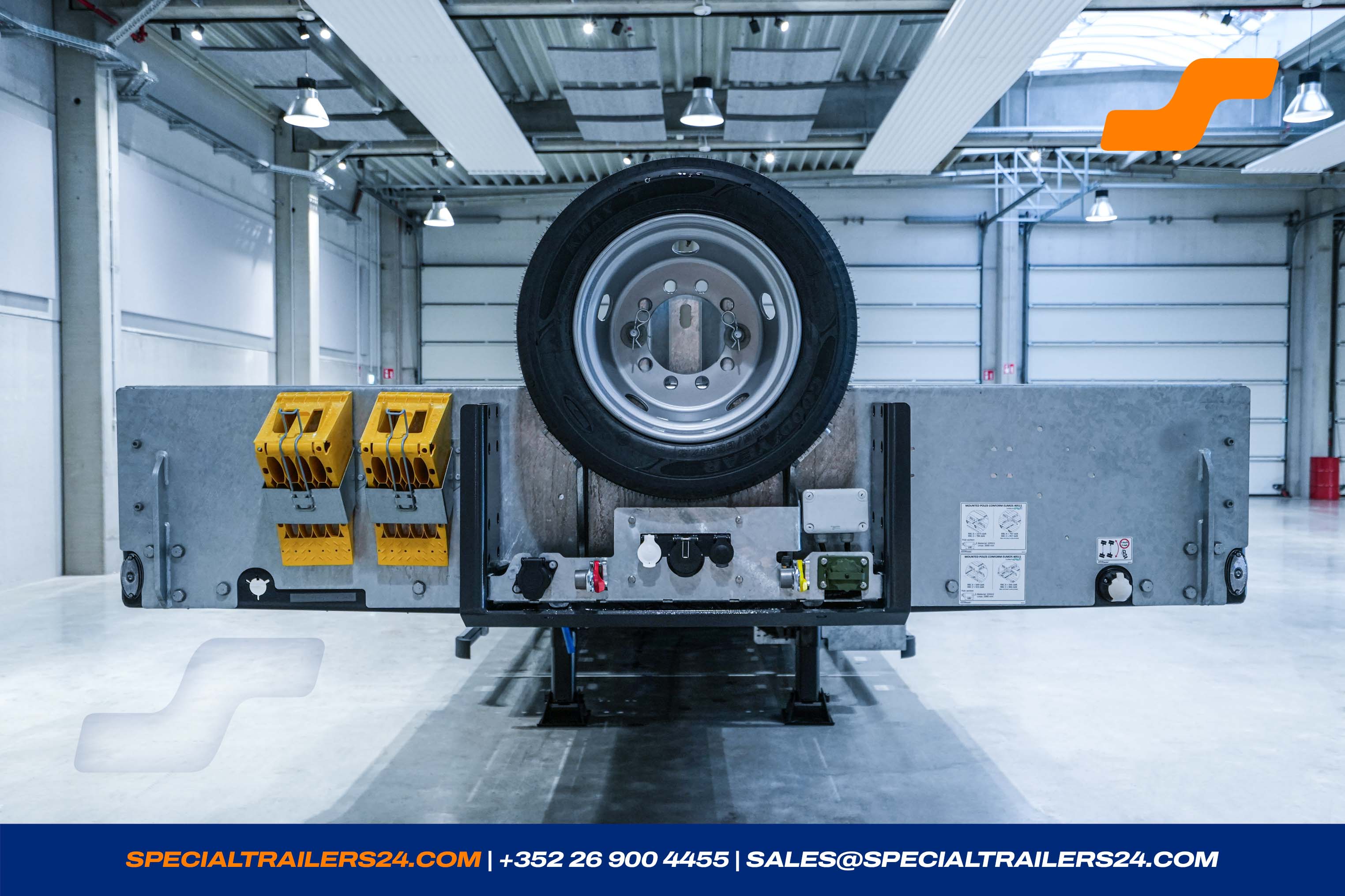 Semi-dieplader MAX Trailer MAX110 Voertuig te koop