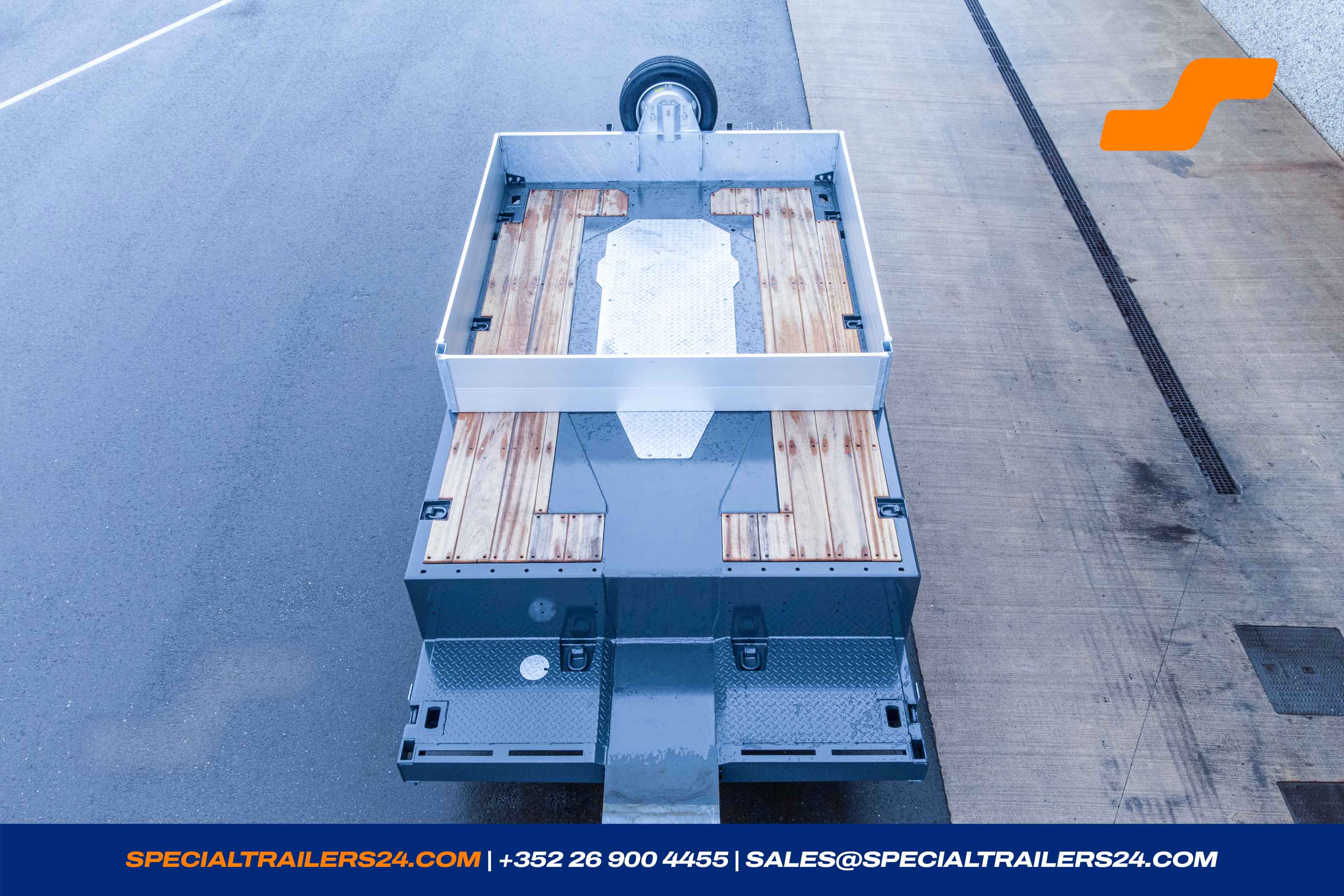 Semi-dieplader MAX Trailer MAX110 Voertuig te koop