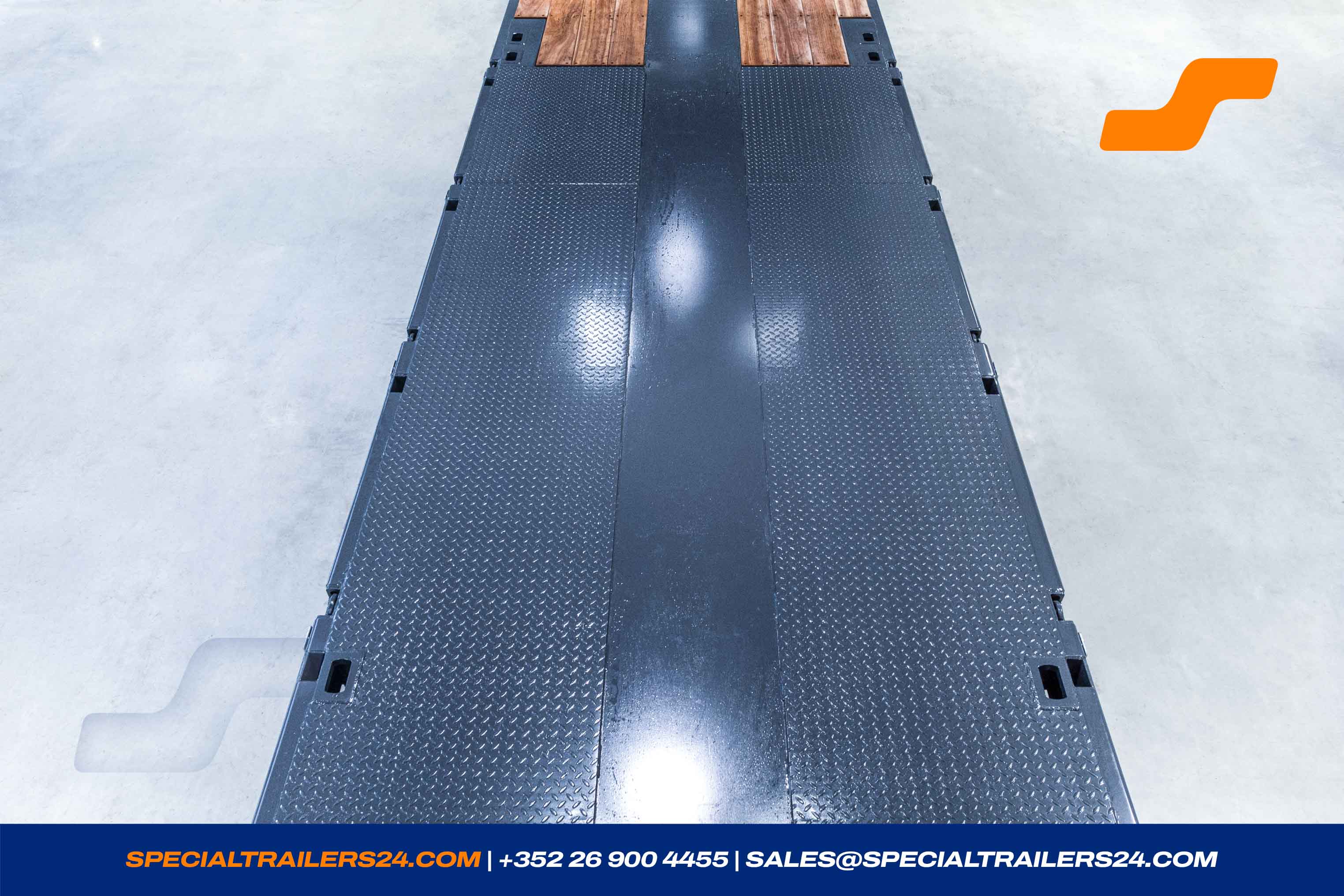 Semi-dieplader MAX Trailer MAX110 Voertuig te koop